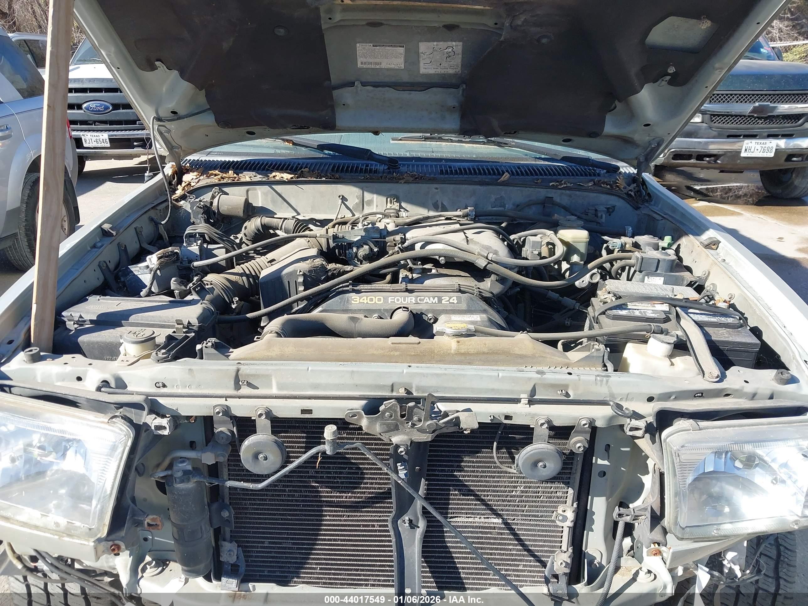 TOYOTA 4RUNNER image 10