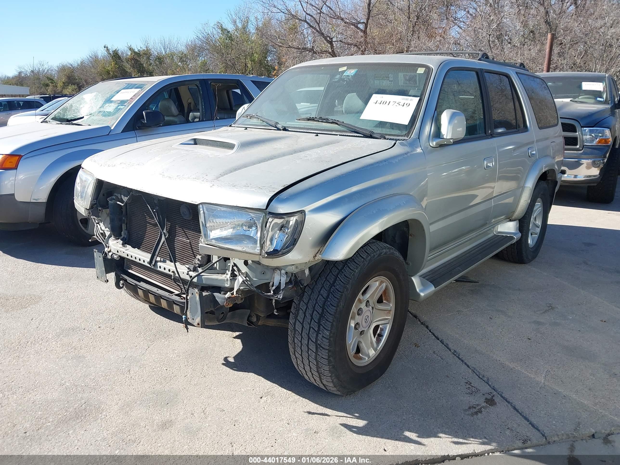 TOYOTA 4RUNNER image 2