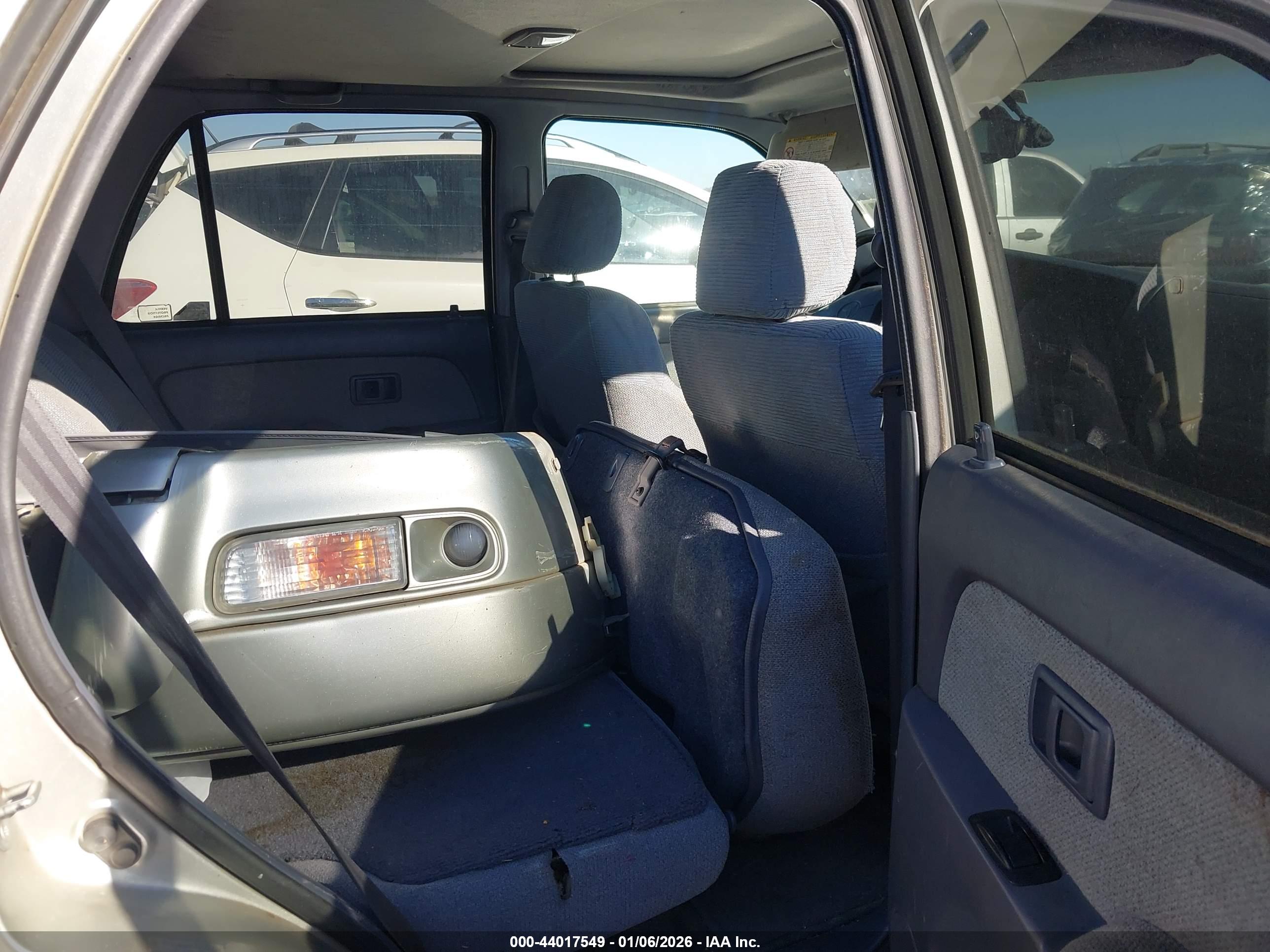 TOYOTA 4RUNNER image 8