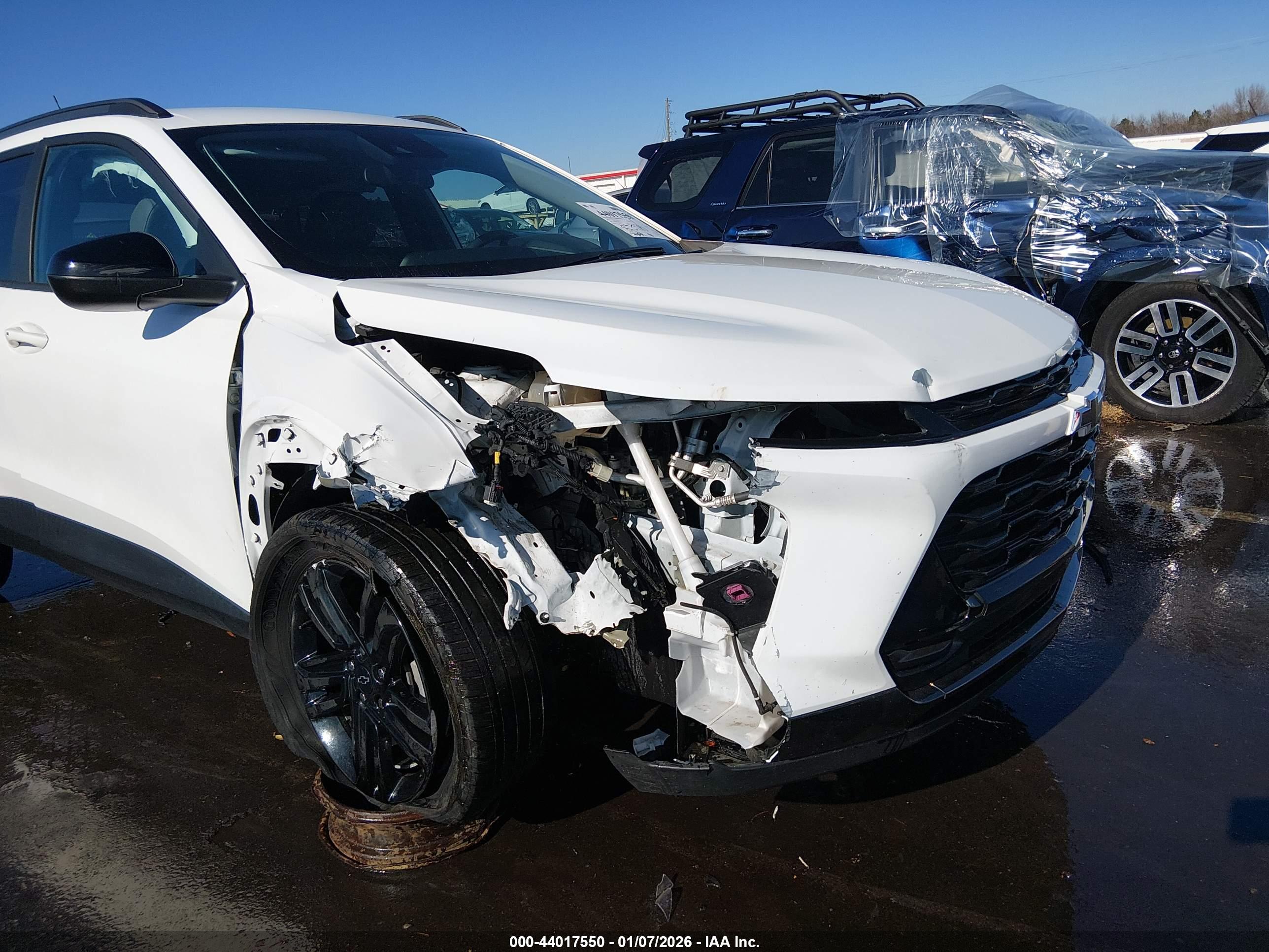 CHEVROLET TRAX image 6
