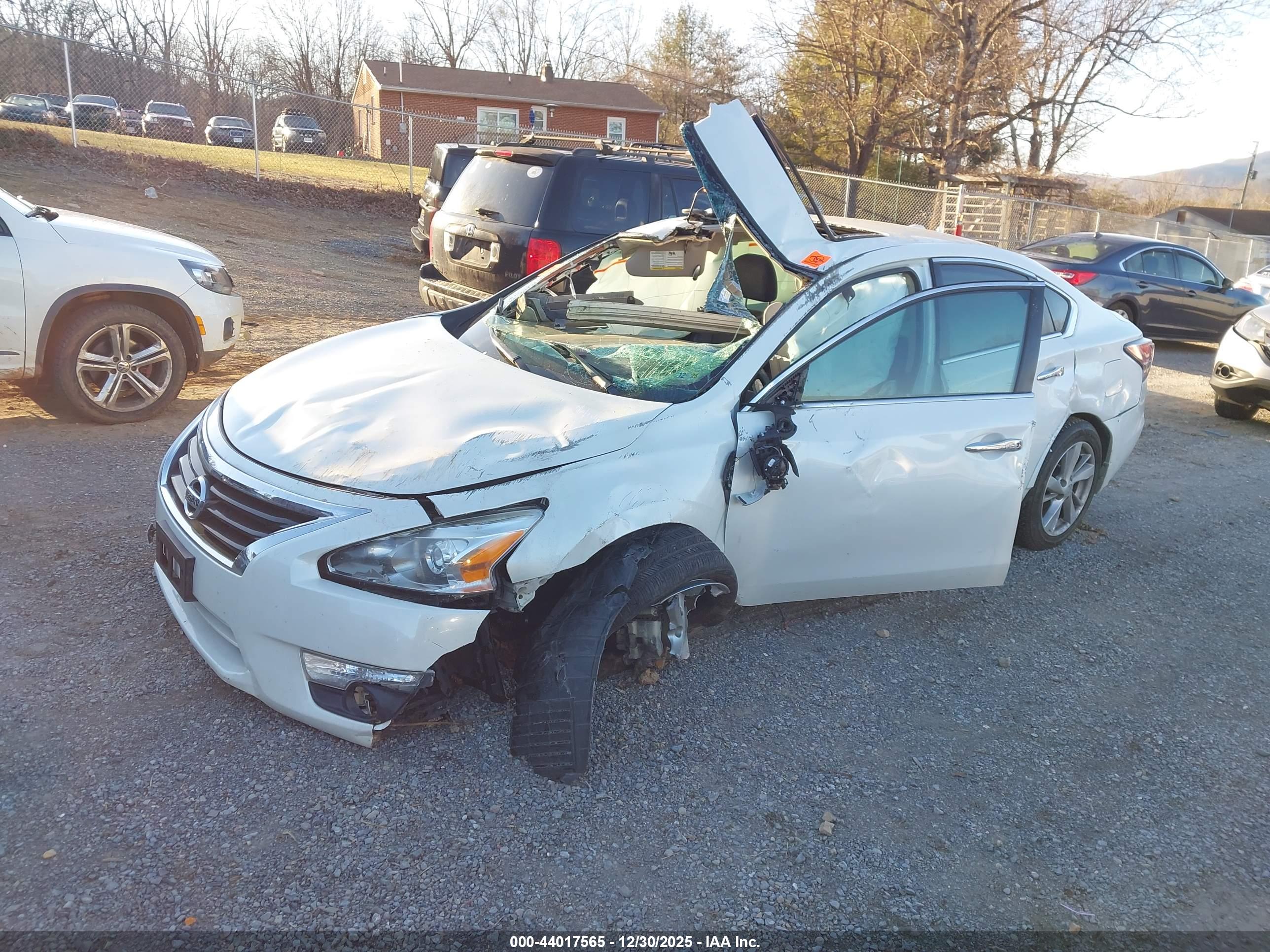 NISSAN ALTIMA image 2