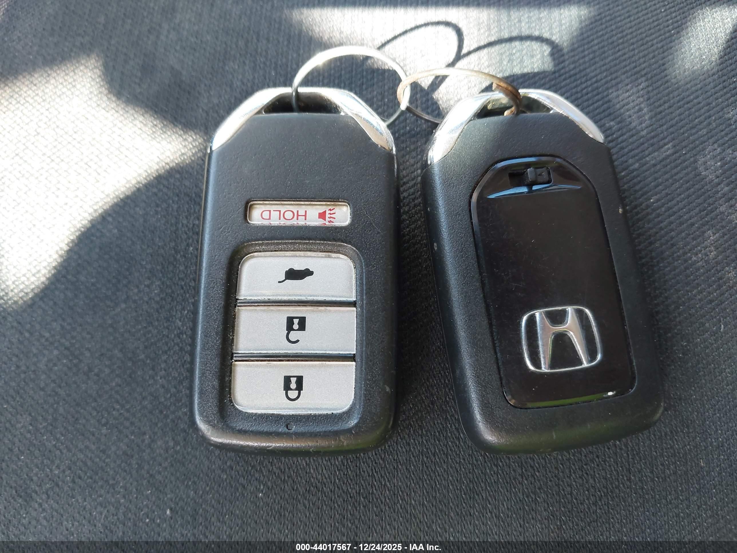 HONDA CR-V image 11