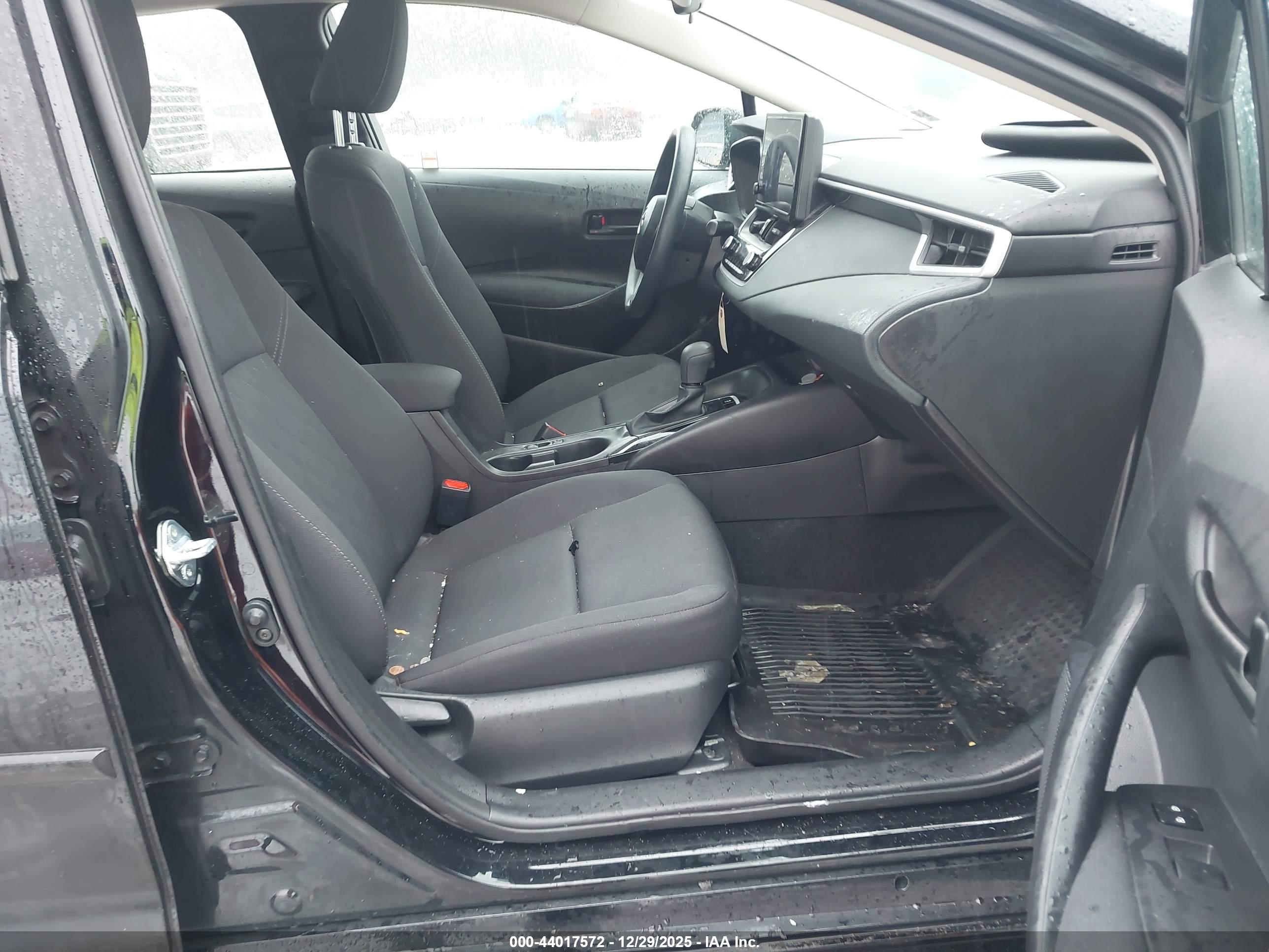 TOYOTA COROLLA image 5