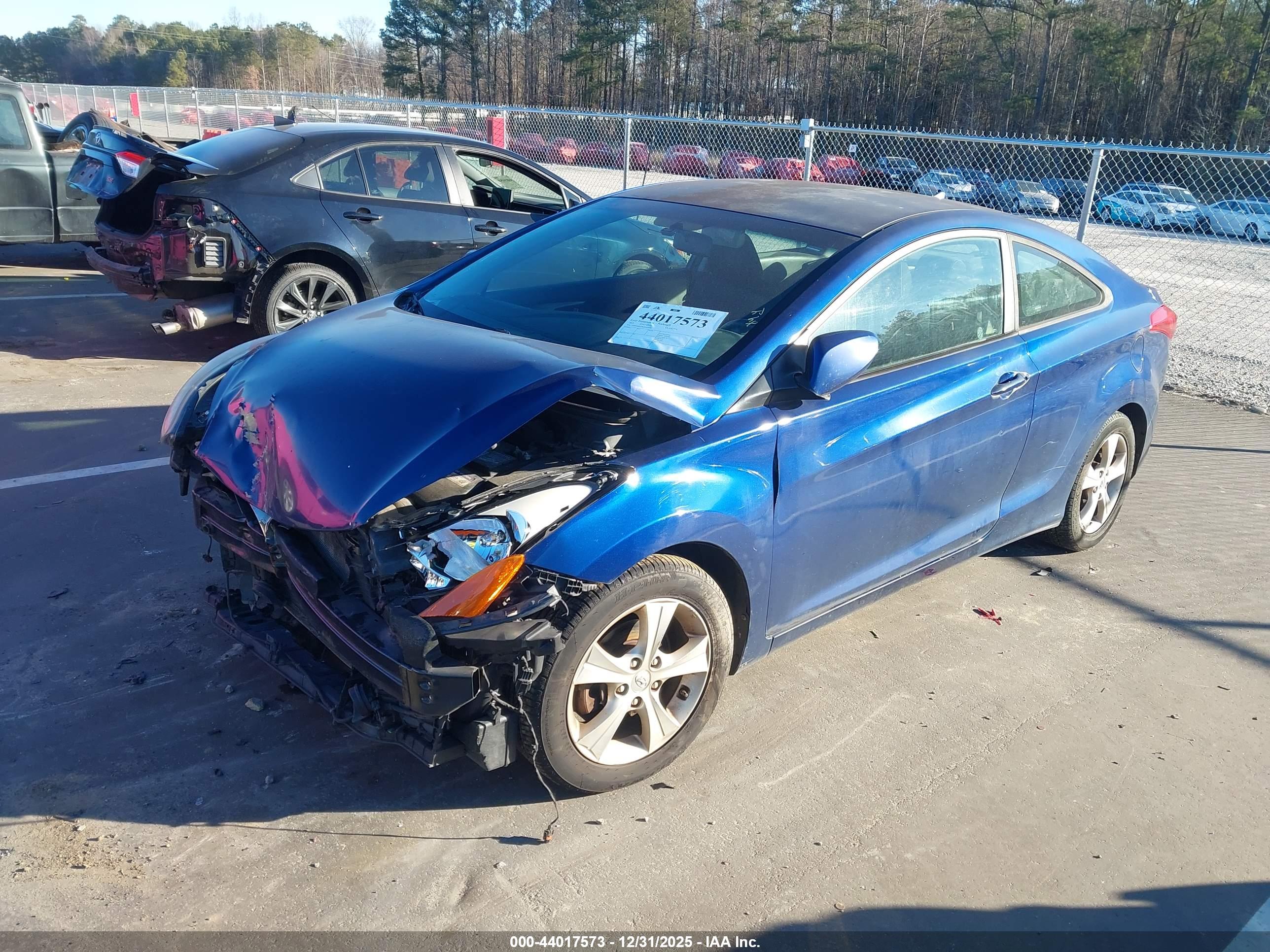 HYUNDAI ELANTRA image 2