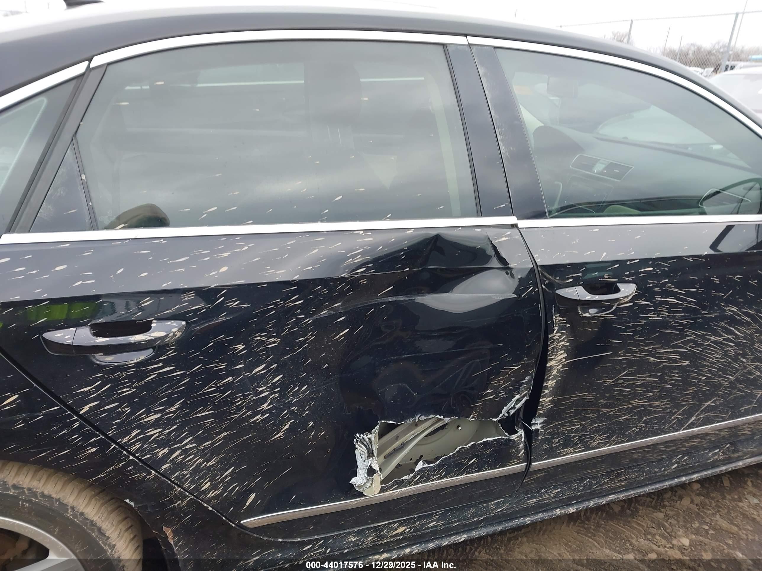 VOLKSWAGEN PASSAT image 6