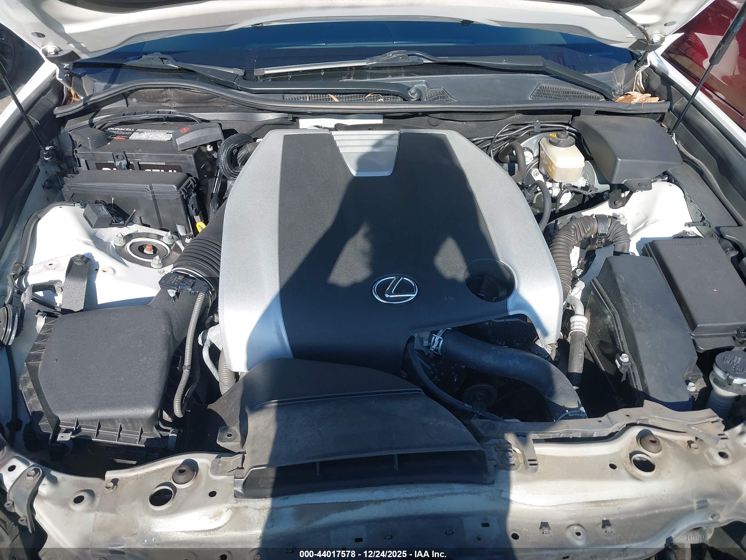 LEXUS GS image 10