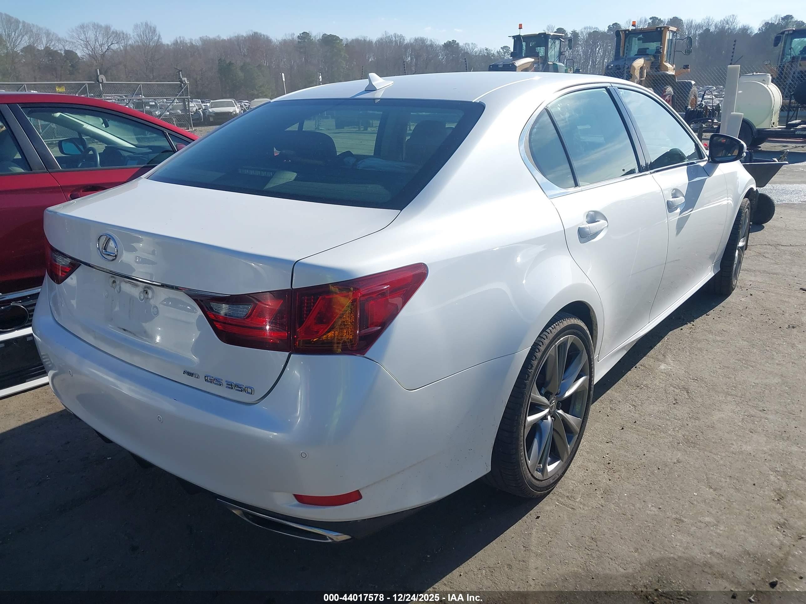 LEXUS GS image 4