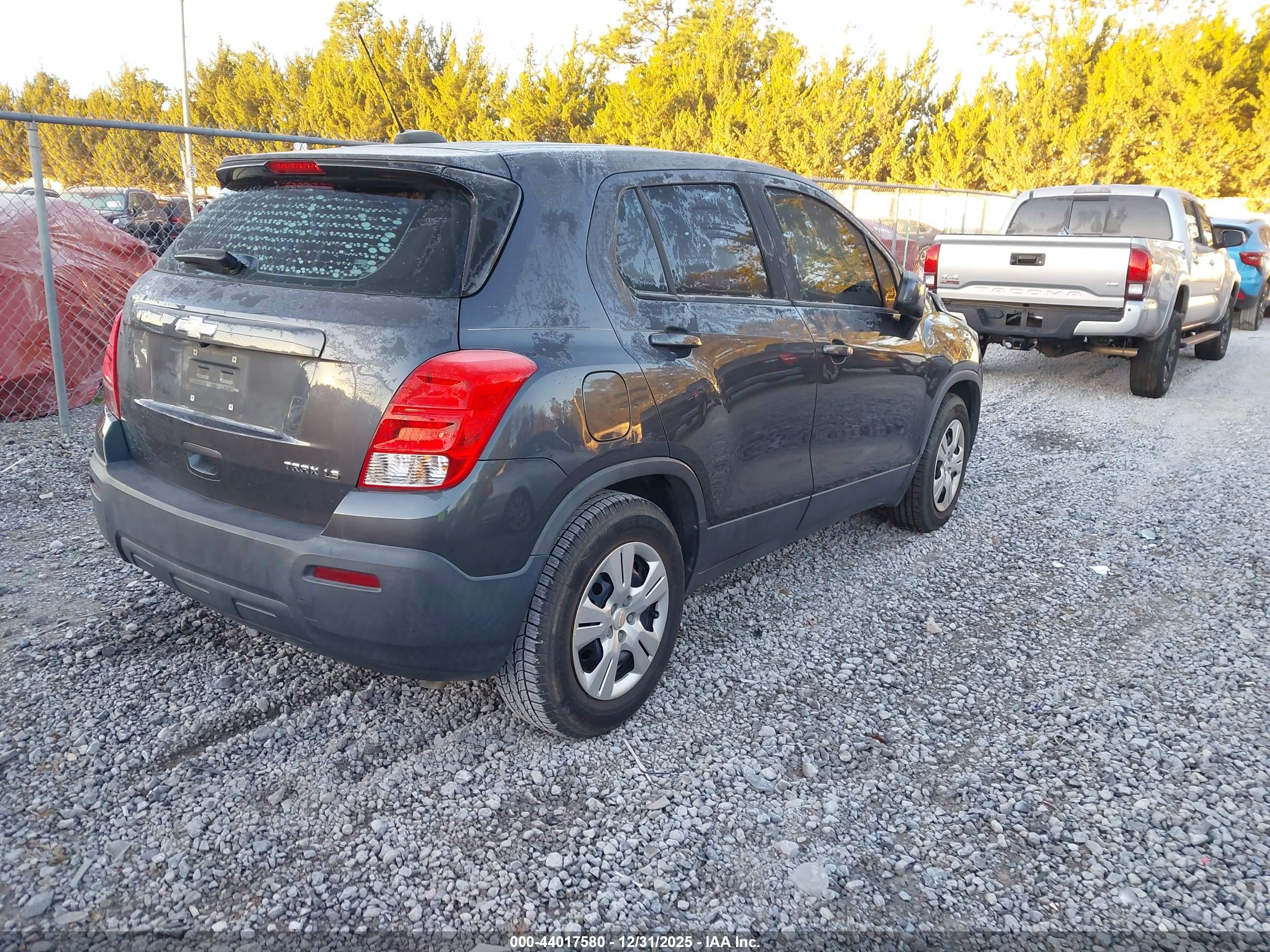 CHEVROLET TRAX image 4