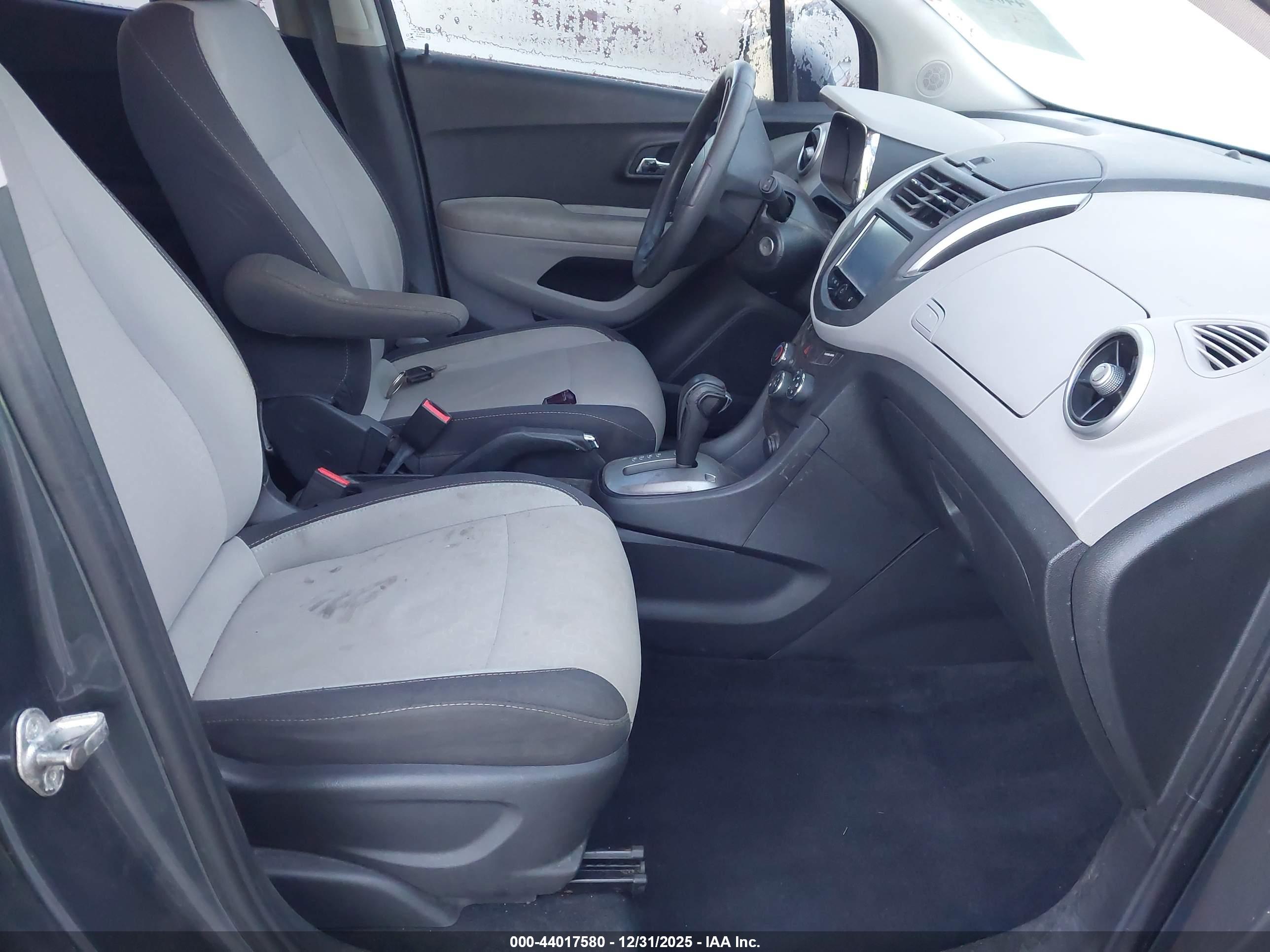 CHEVROLET TRAX image 5