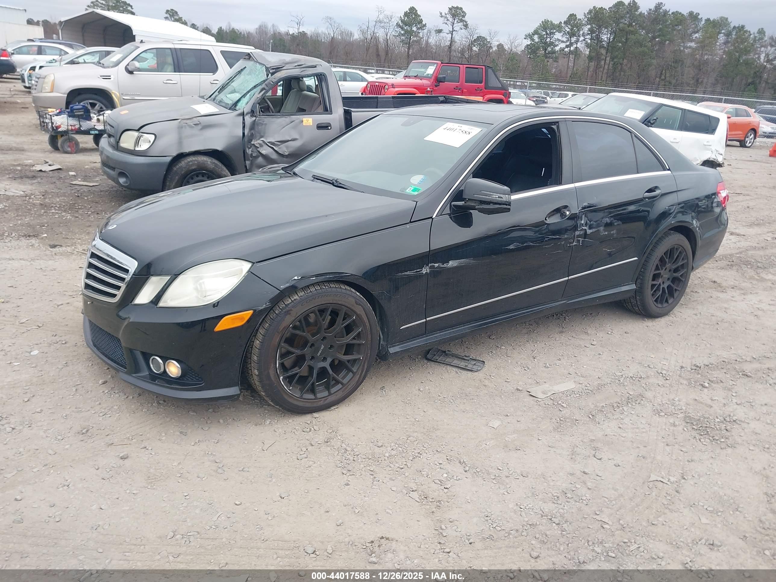 MERCEDES-BENZ E image 2