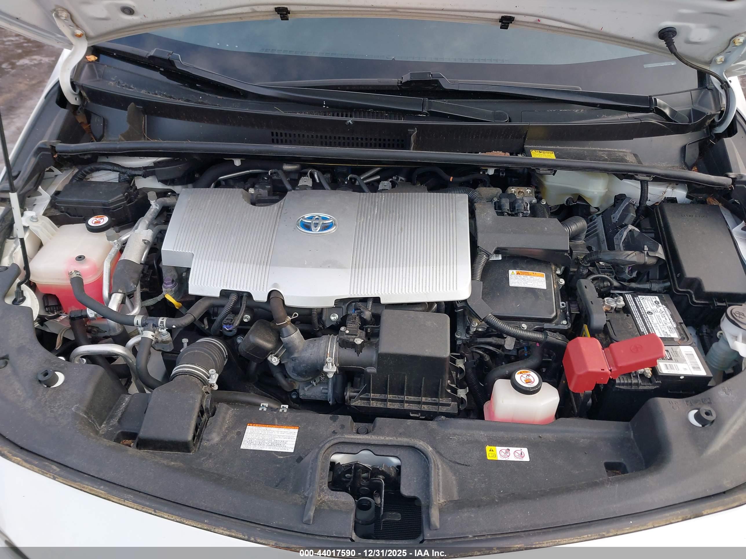 TOYOTA PRIUS image 10