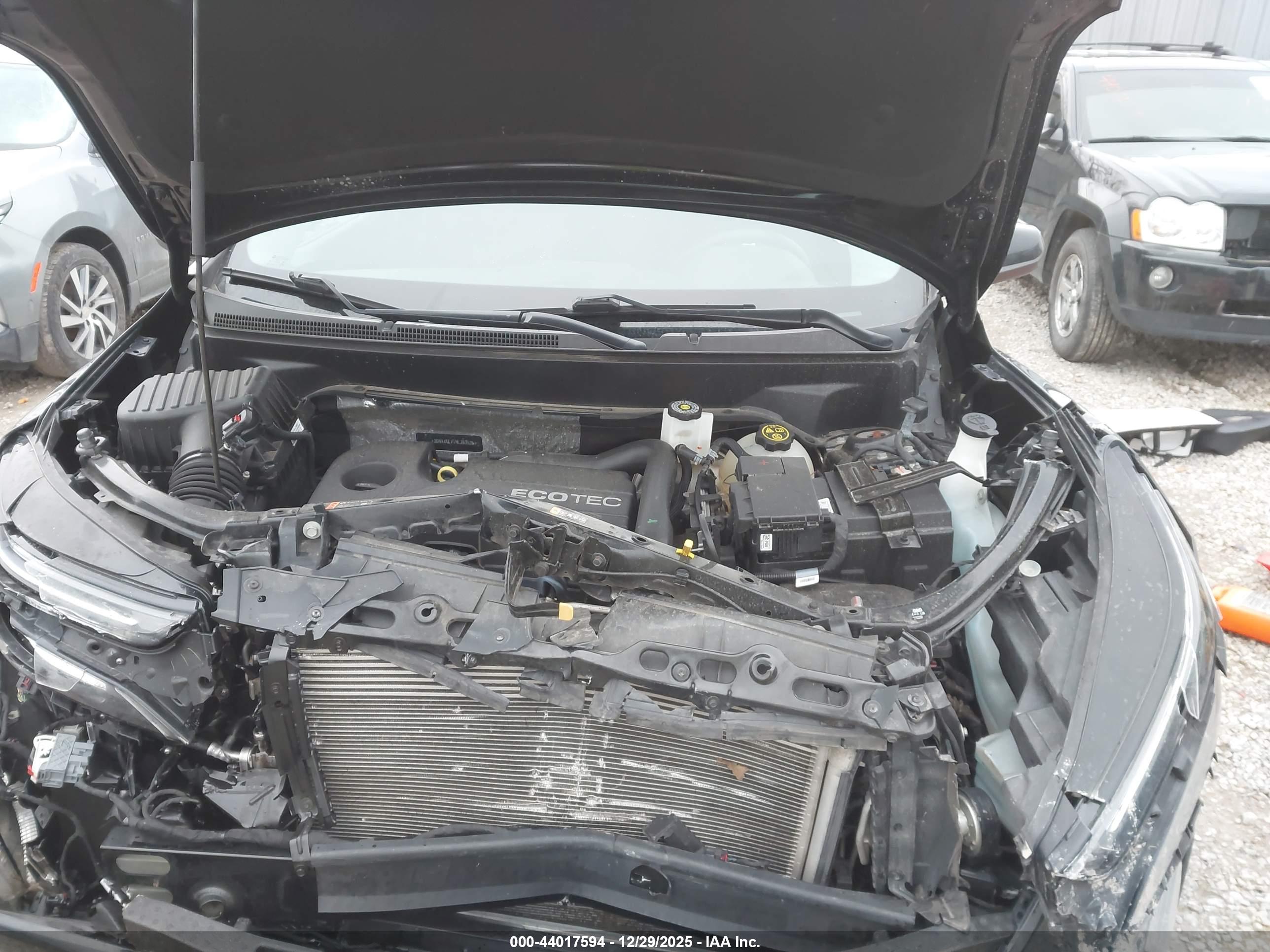 CHEVROLET EQUINOX image 10