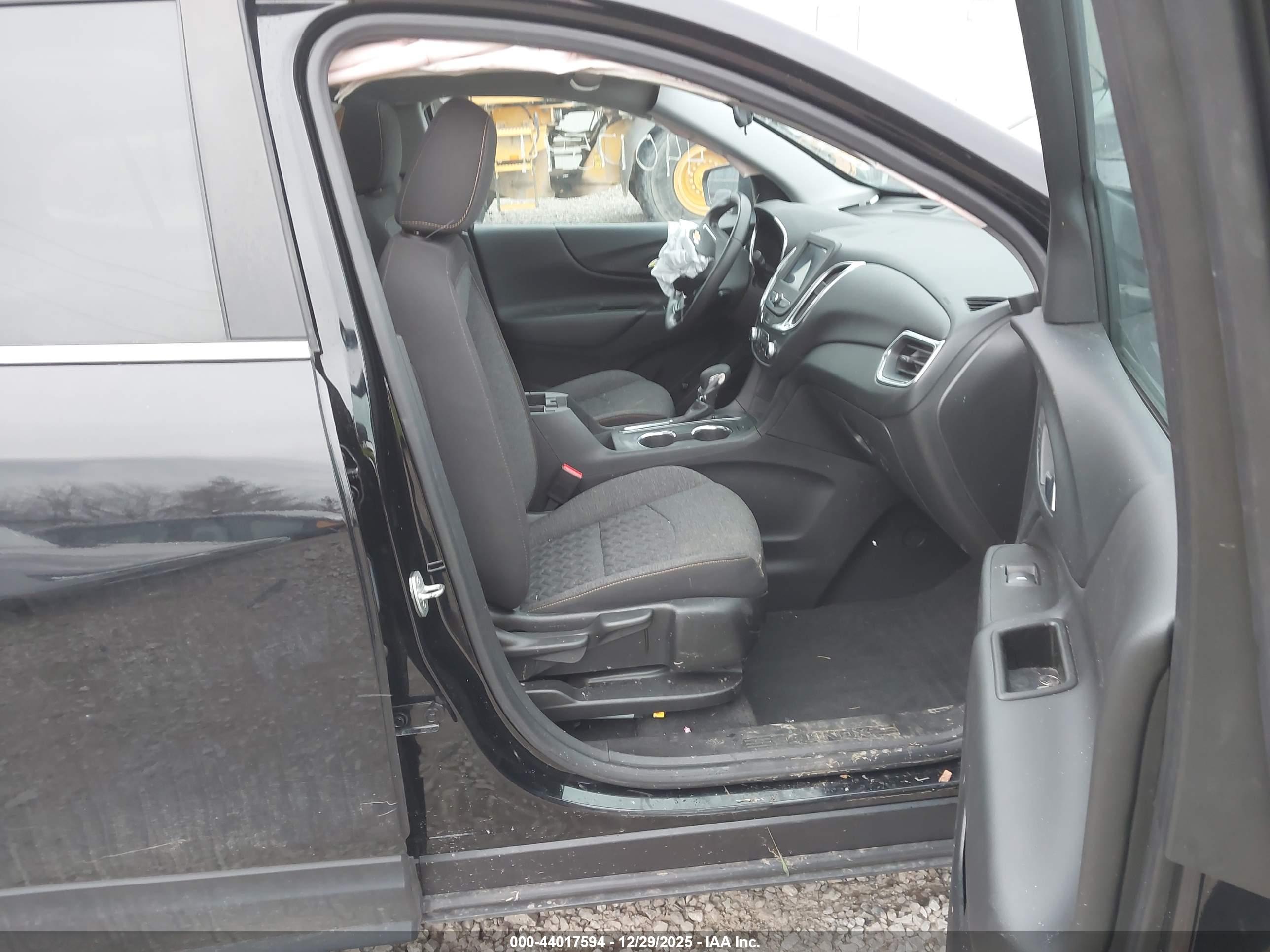 CHEVROLET EQUINOX image 5
