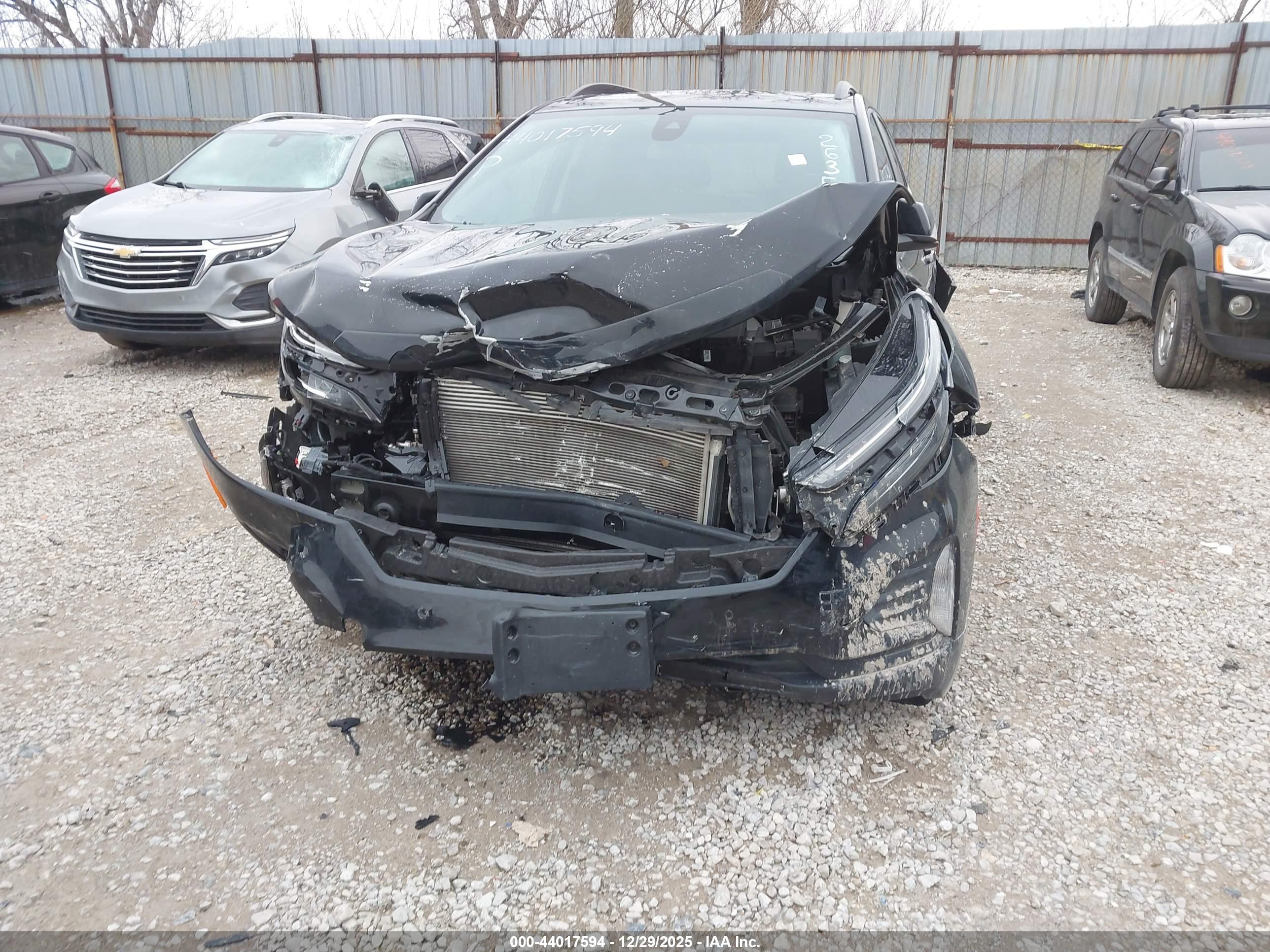 CHEVROLET EQUINOX image 6