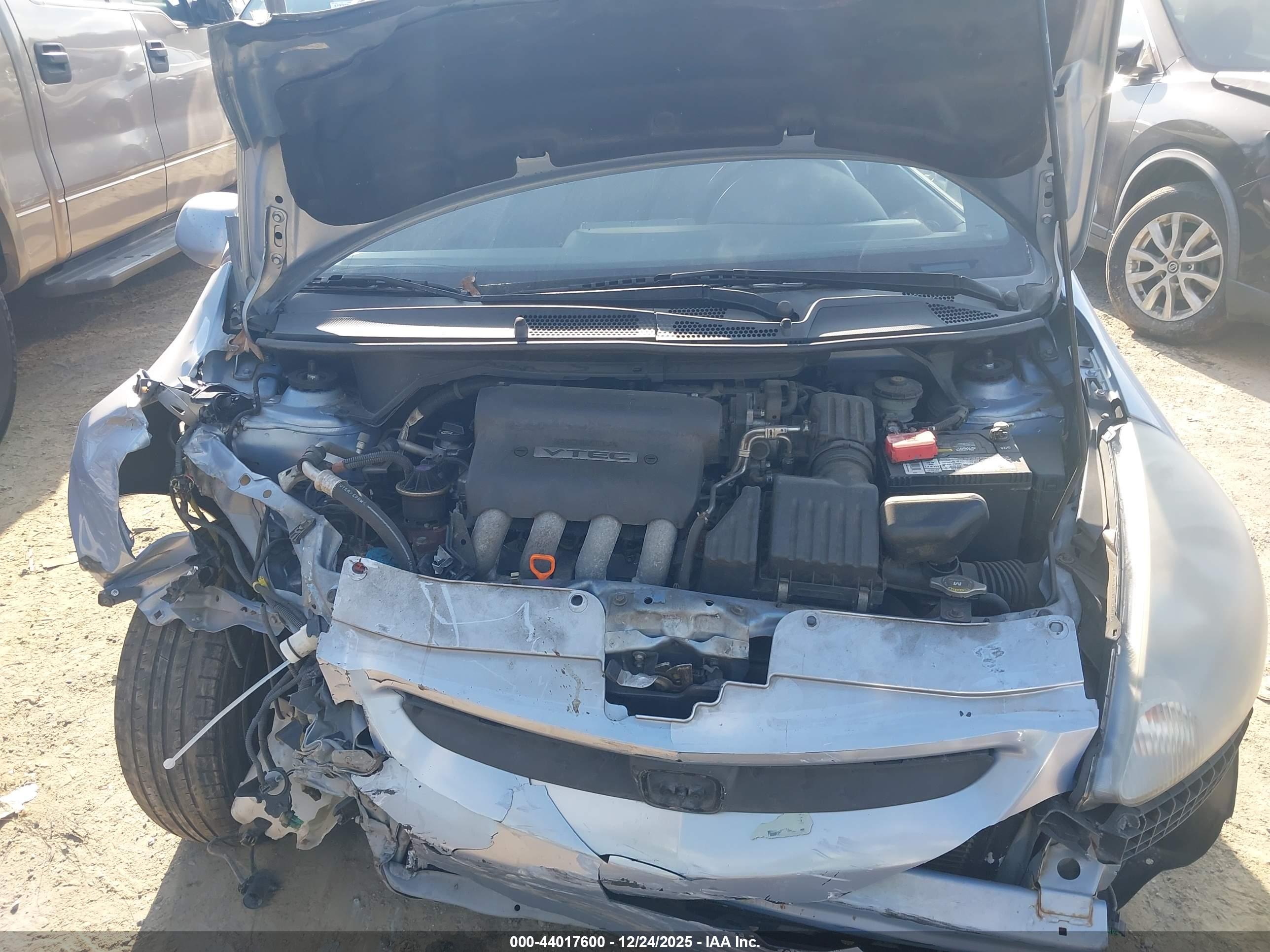 HONDA FIT image 10