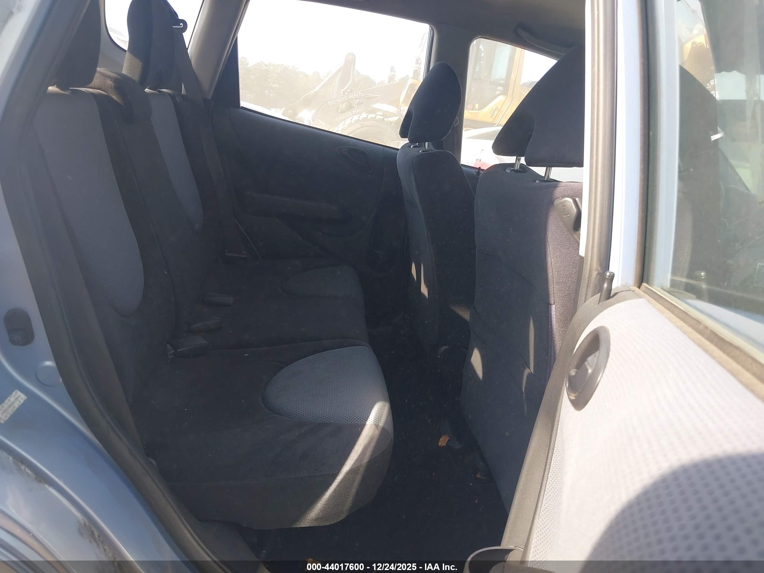 HONDA FIT image 8