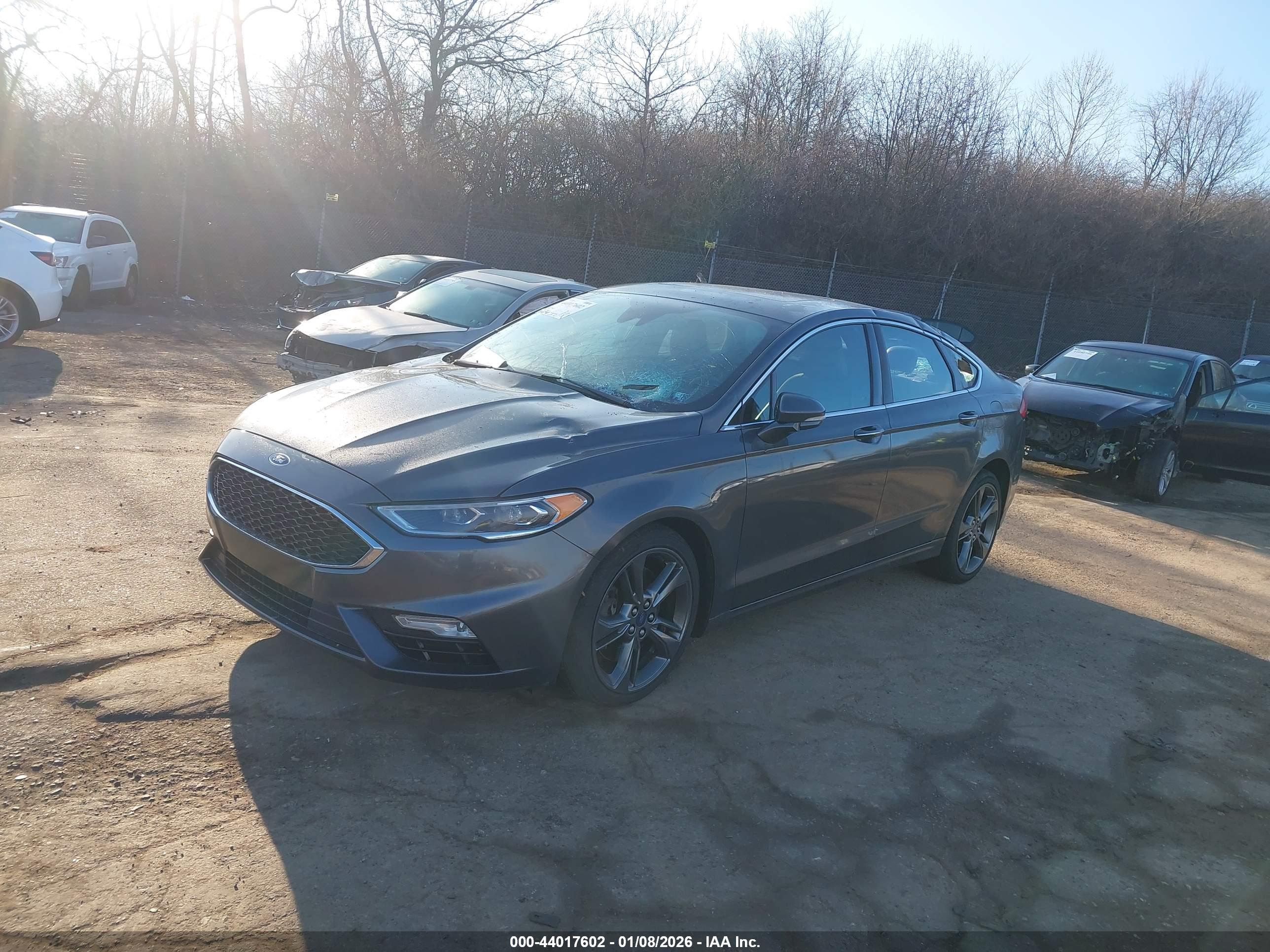 FORD FUSION image 2