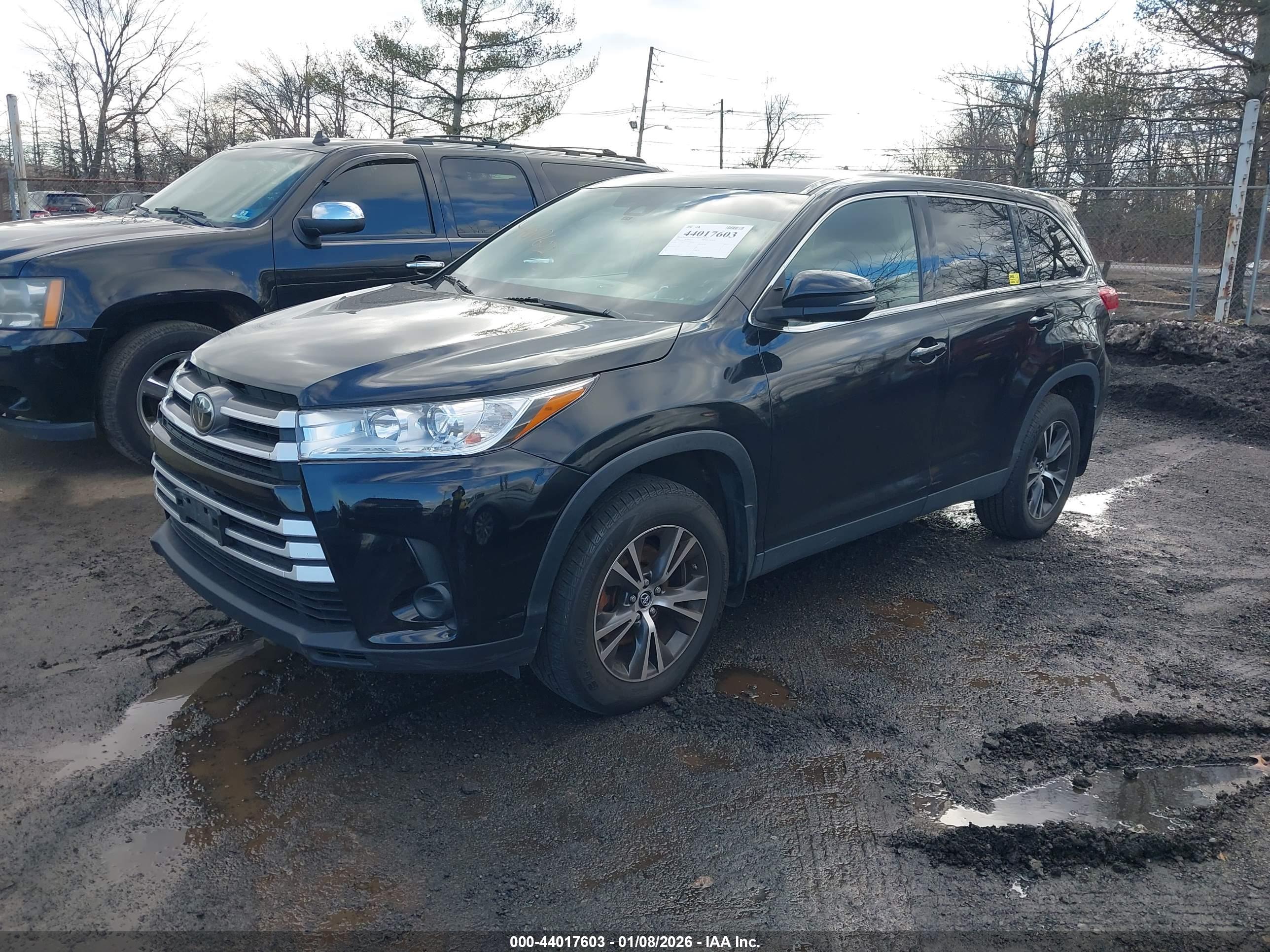 TOYOTA HIGHLANDER image 2