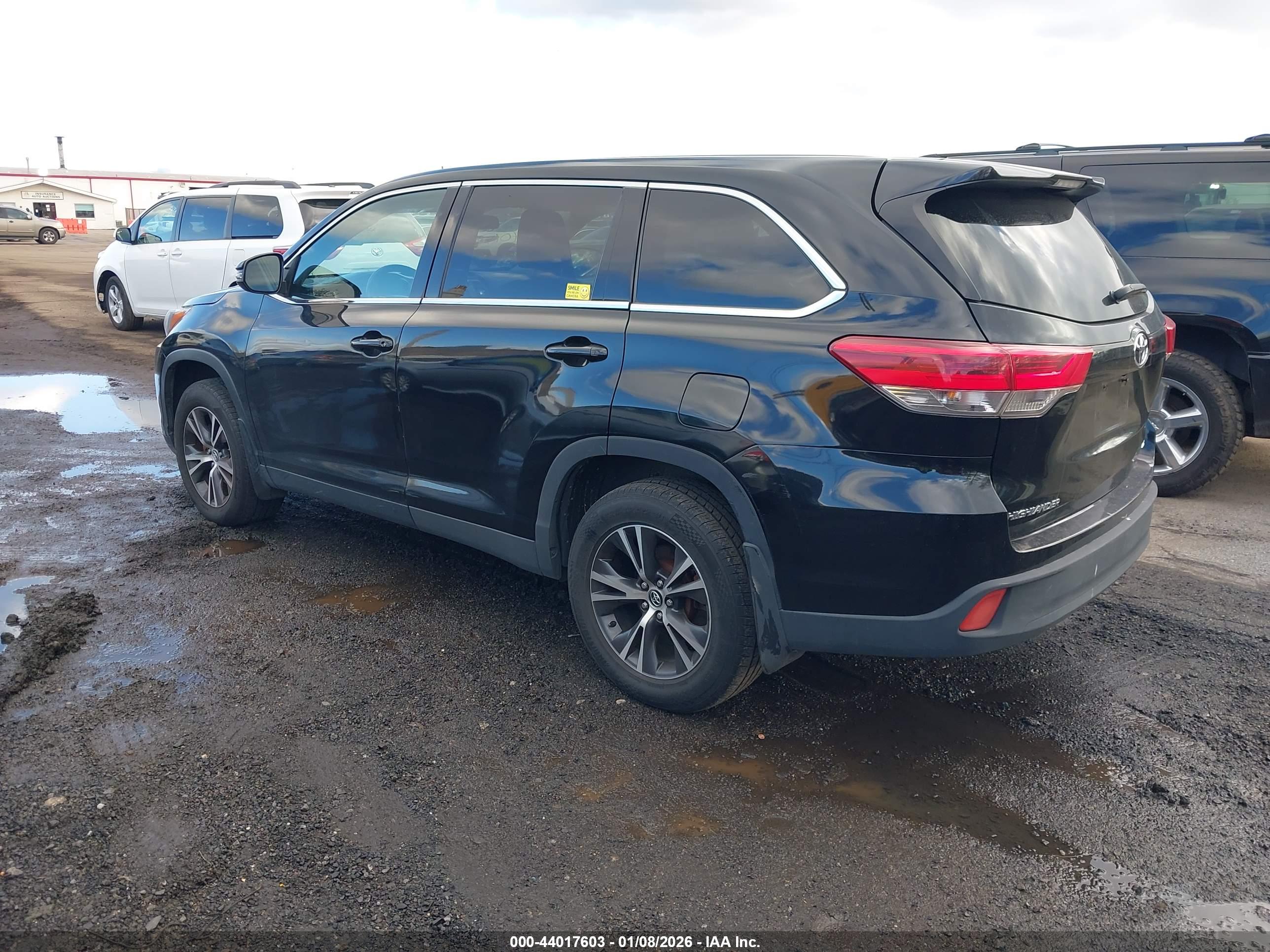 TOYOTA HIGHLANDER image 3