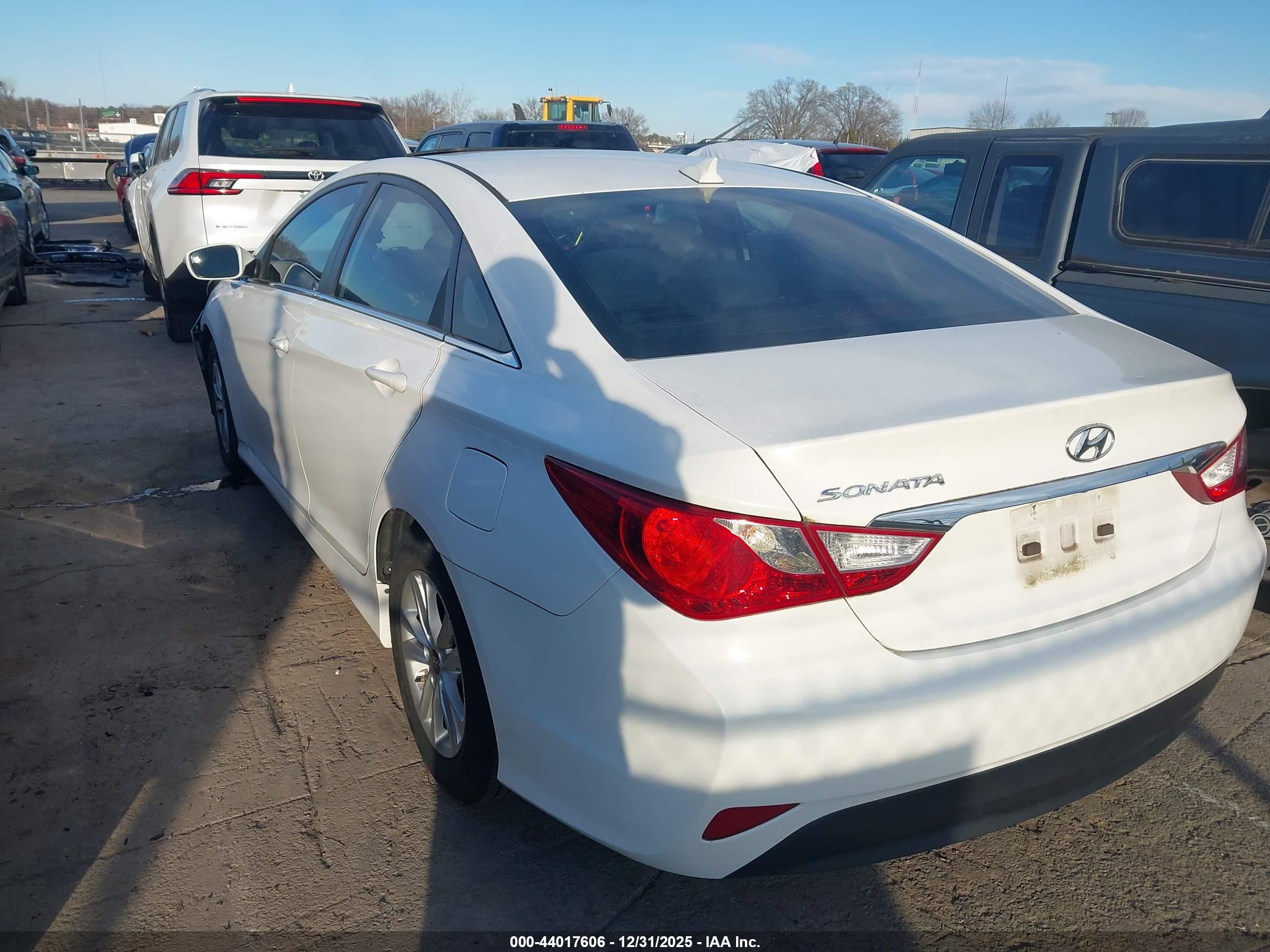 HYUNDAI SONATA image 3