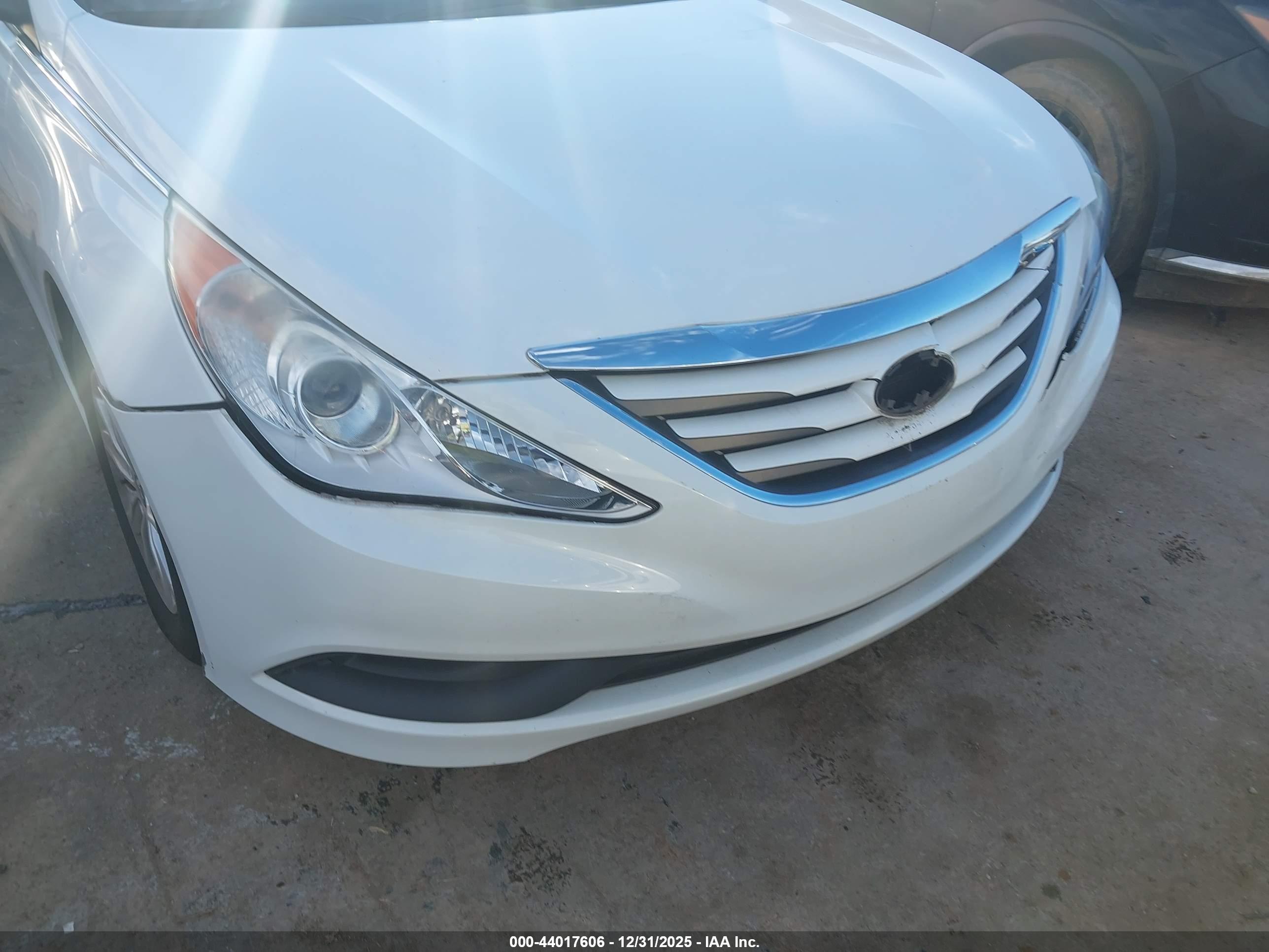 HYUNDAI SONATA image 6