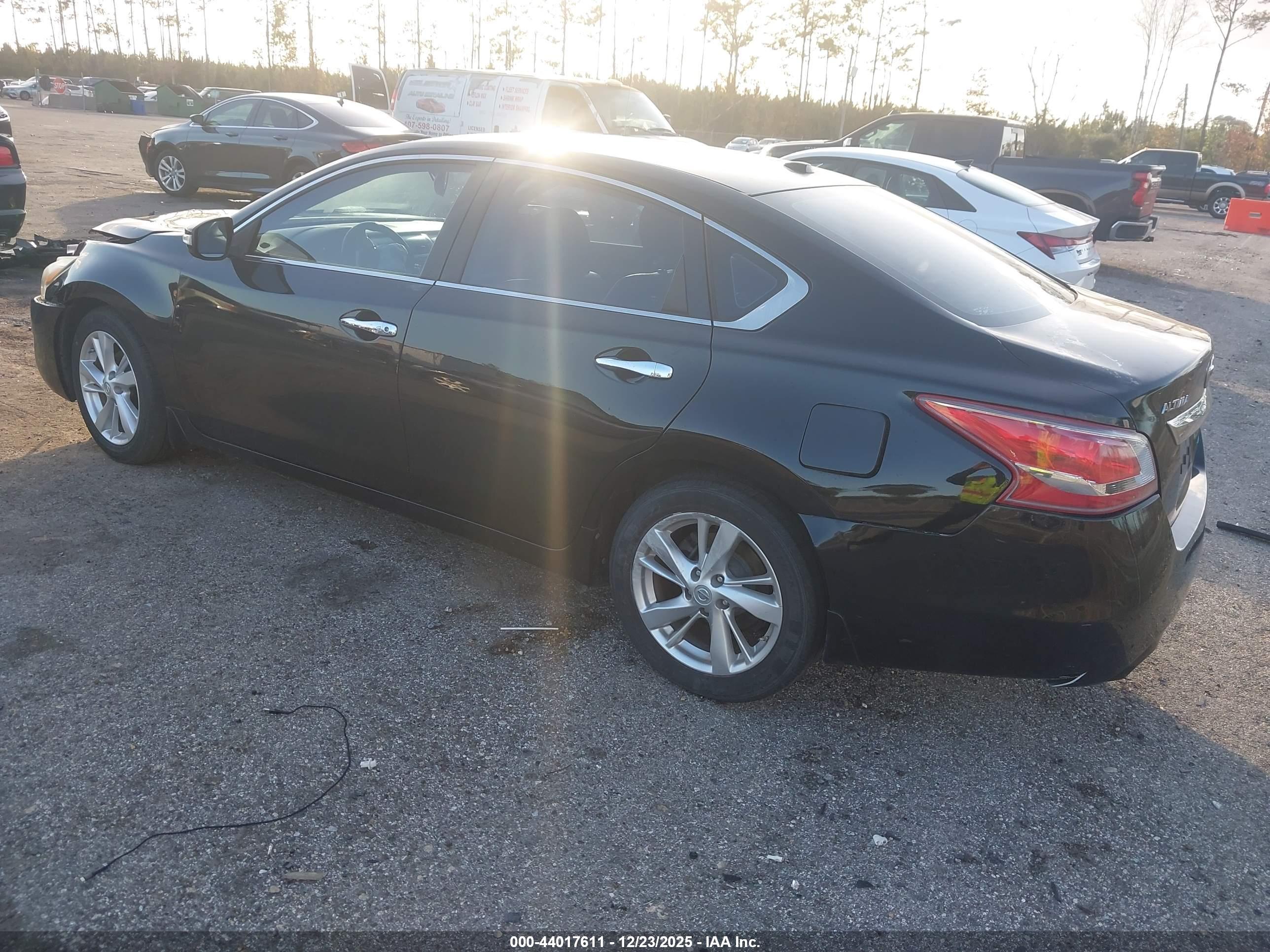 NISSAN ALTIMA image 3