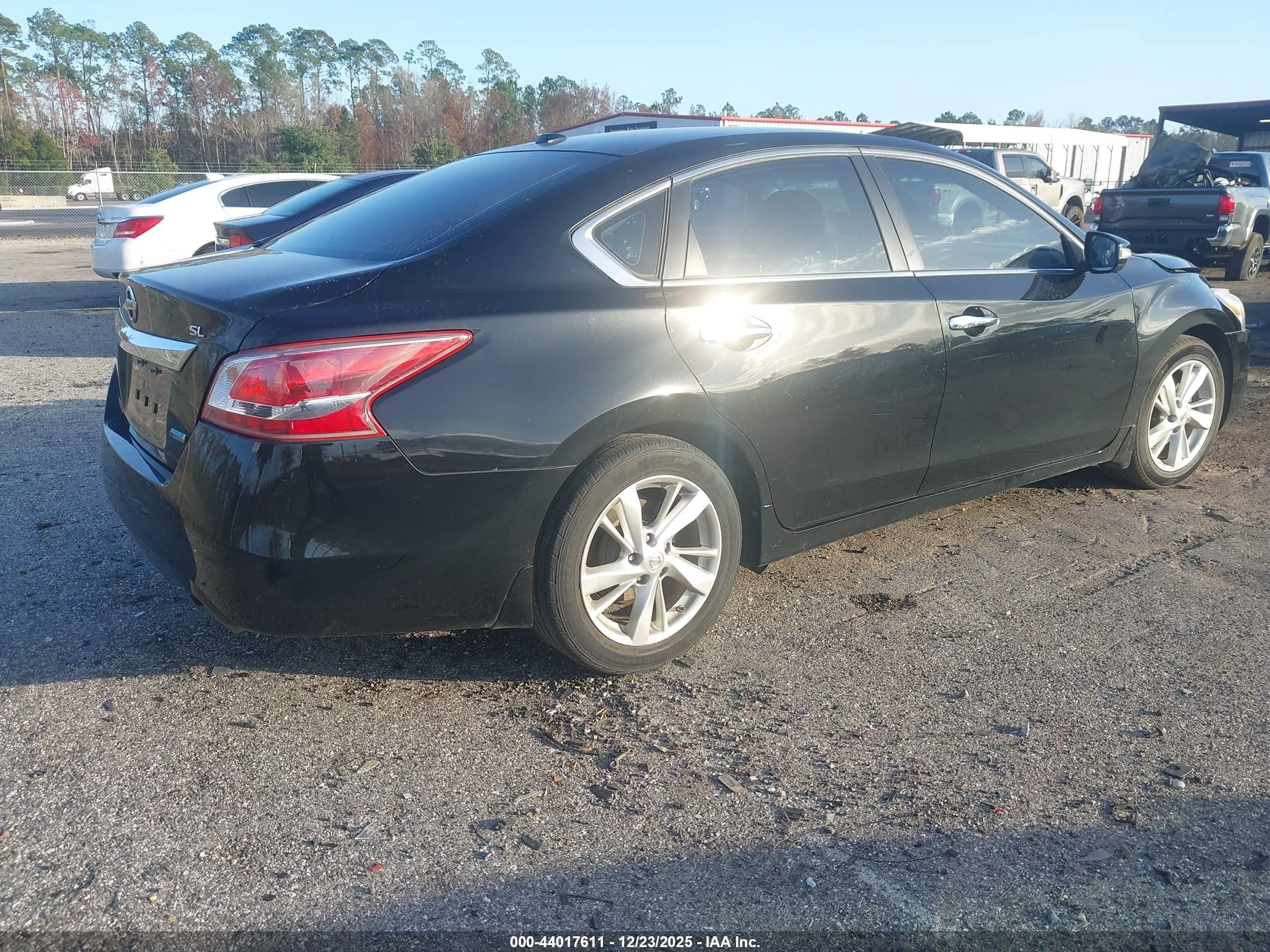 NISSAN ALTIMA image 4