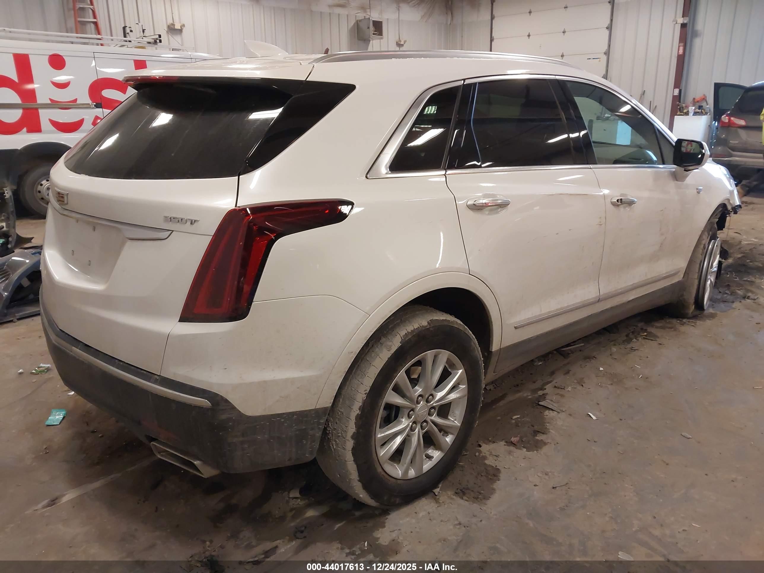 CADILLAC XT5 image 4