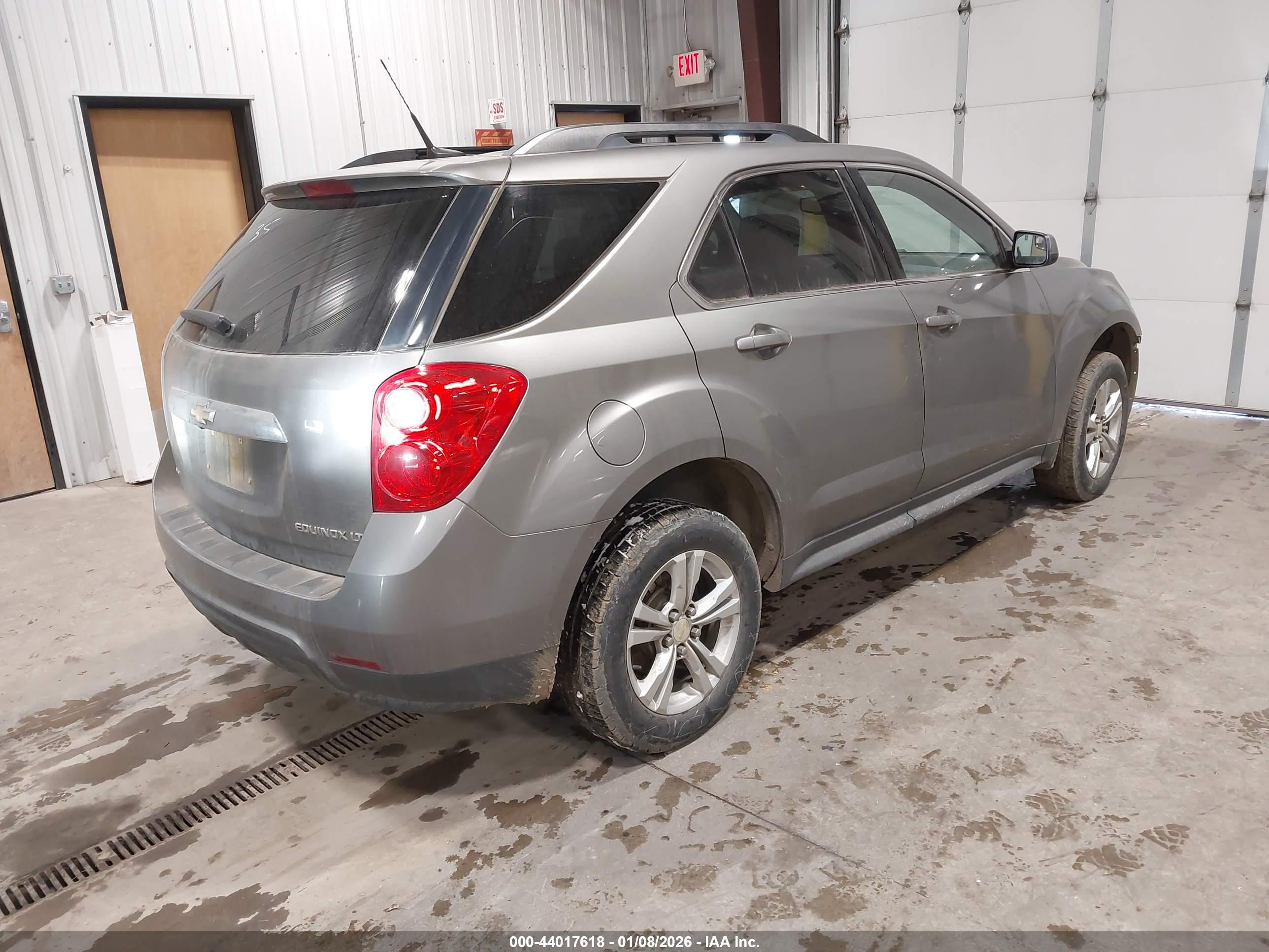 CHEVROLET EQUINOX image 4