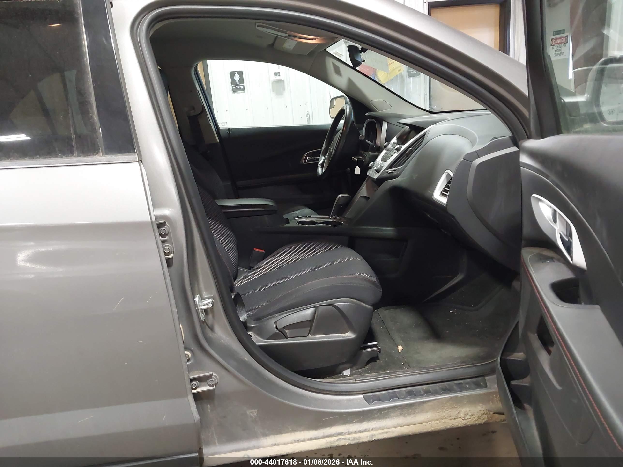 CHEVROLET EQUINOX image 5