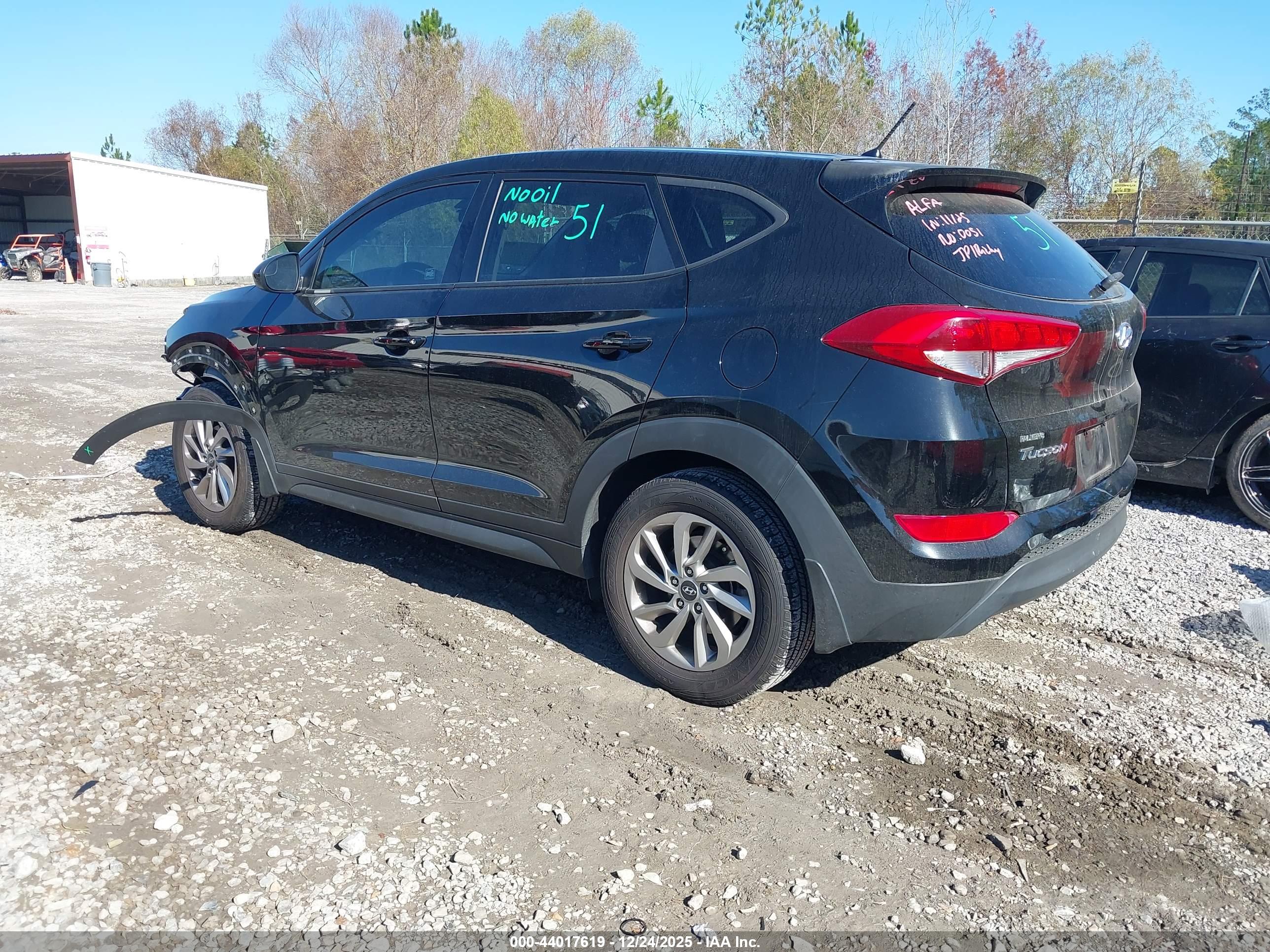 HYUNDAI TUCSON image 3