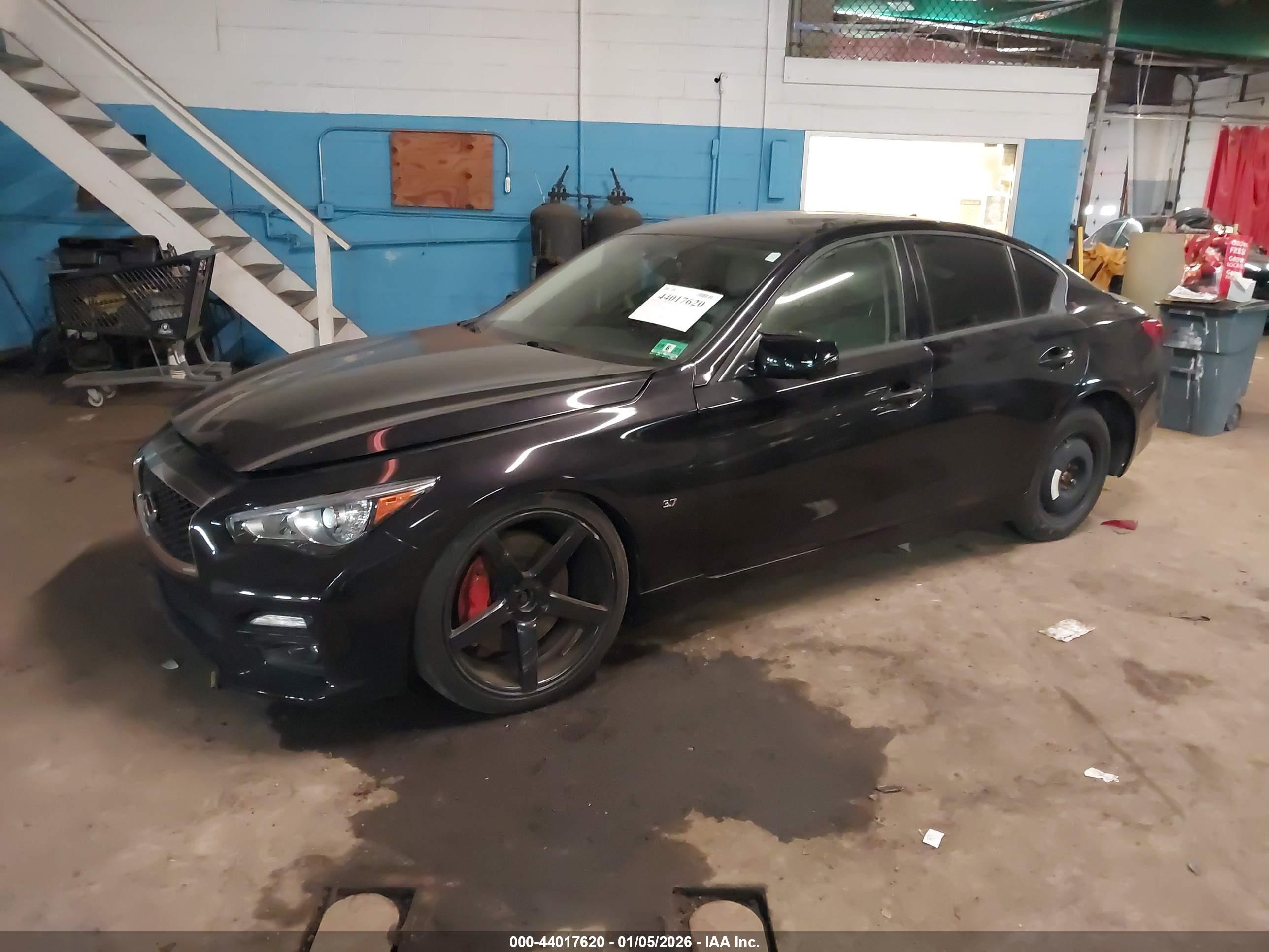 INFINITI Q50 image 2