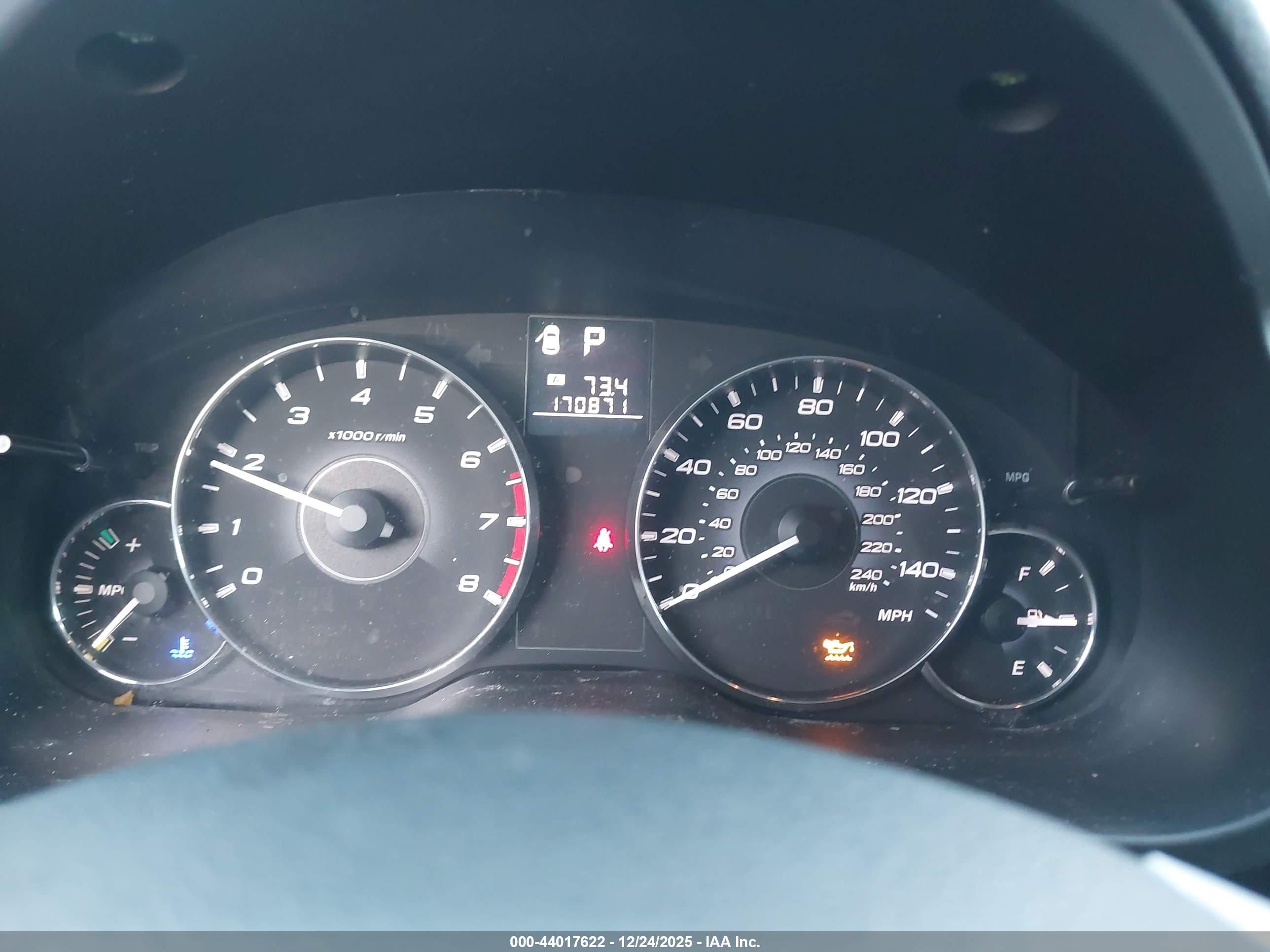SUBARU OUTBACK image 7