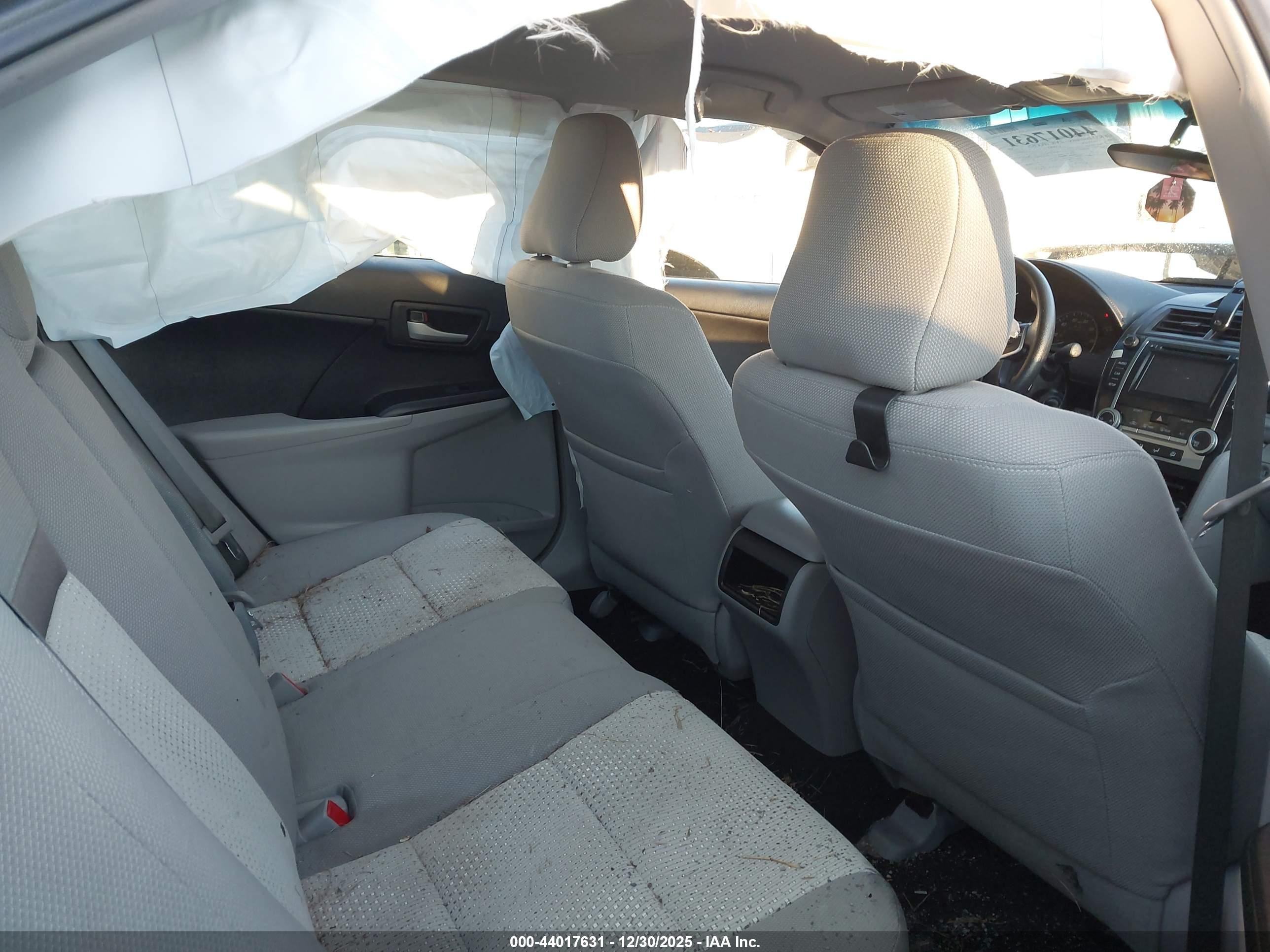 TOYOTA CAMRY image 8