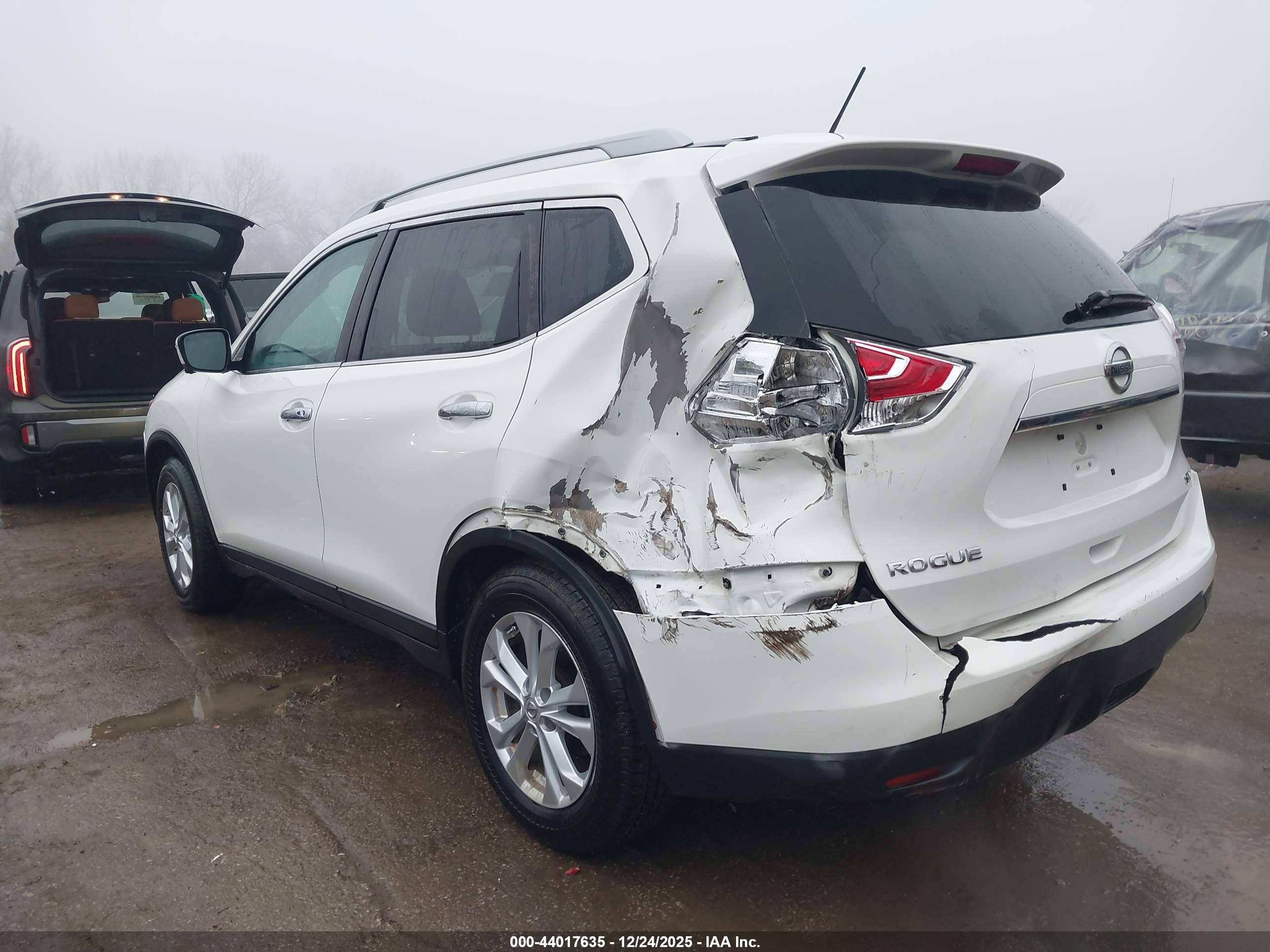 NISSAN ROGUE image 3