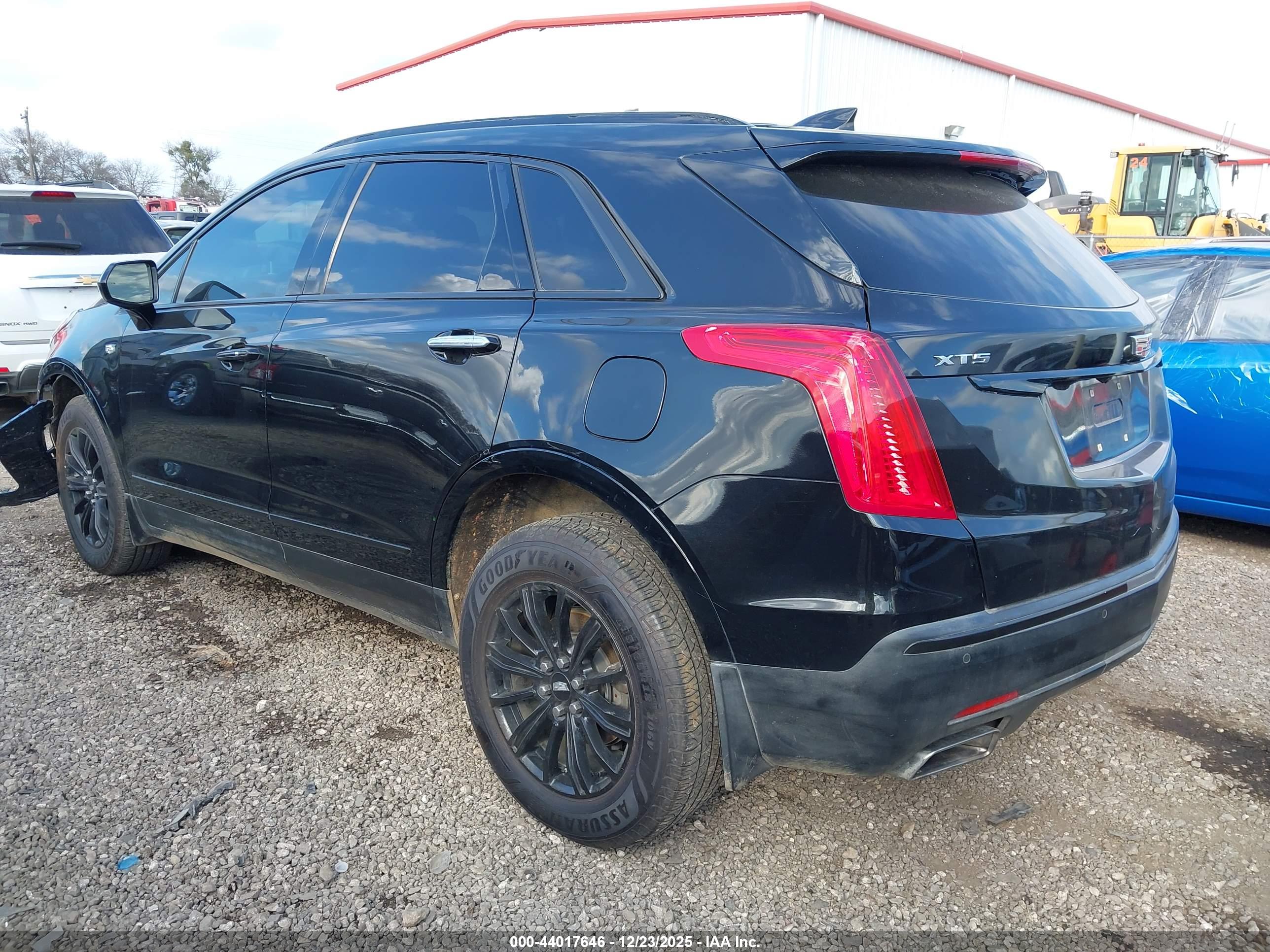 CADILLAC XT5 image 3