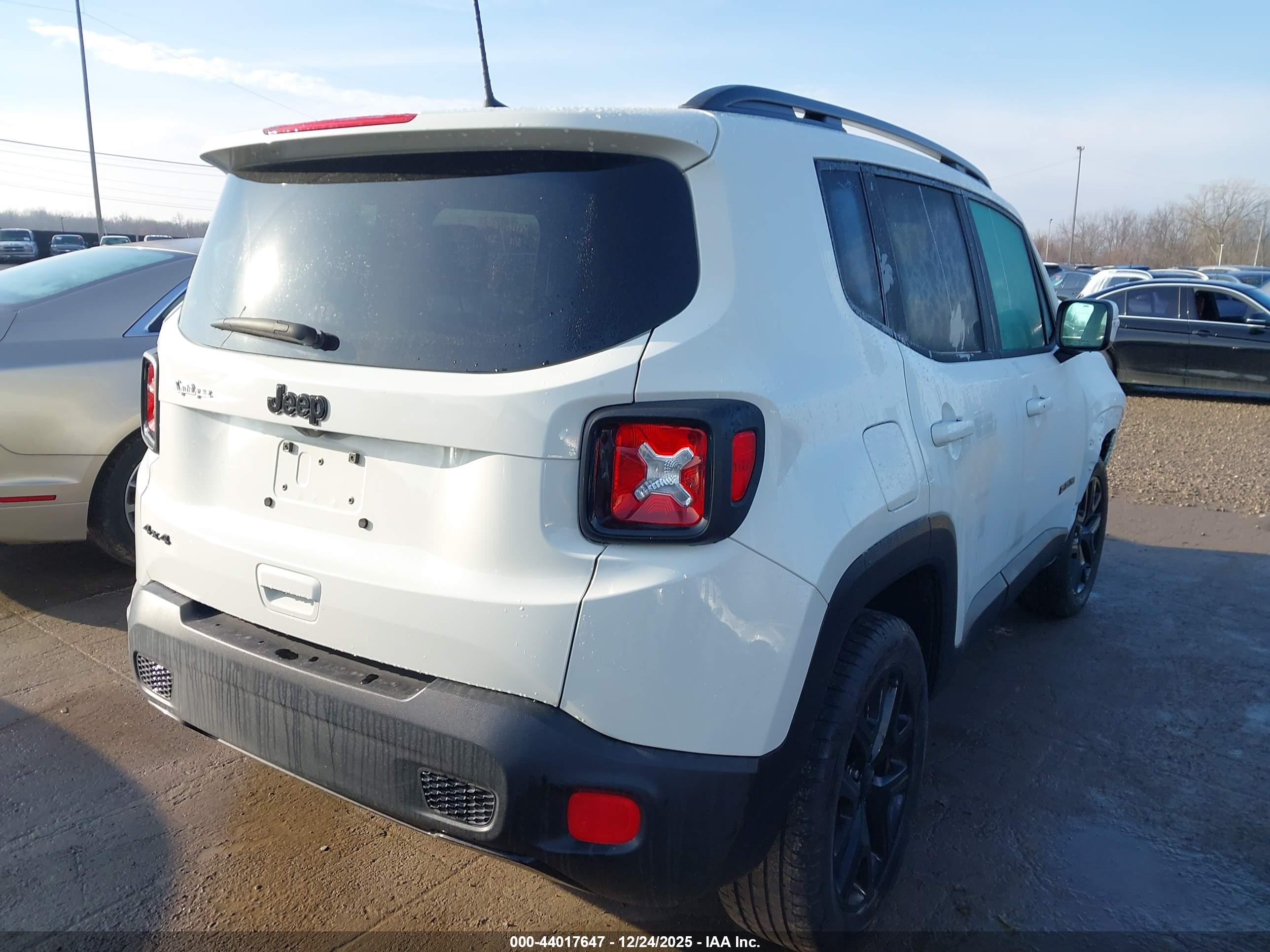 JEEP RENEGADE image 4