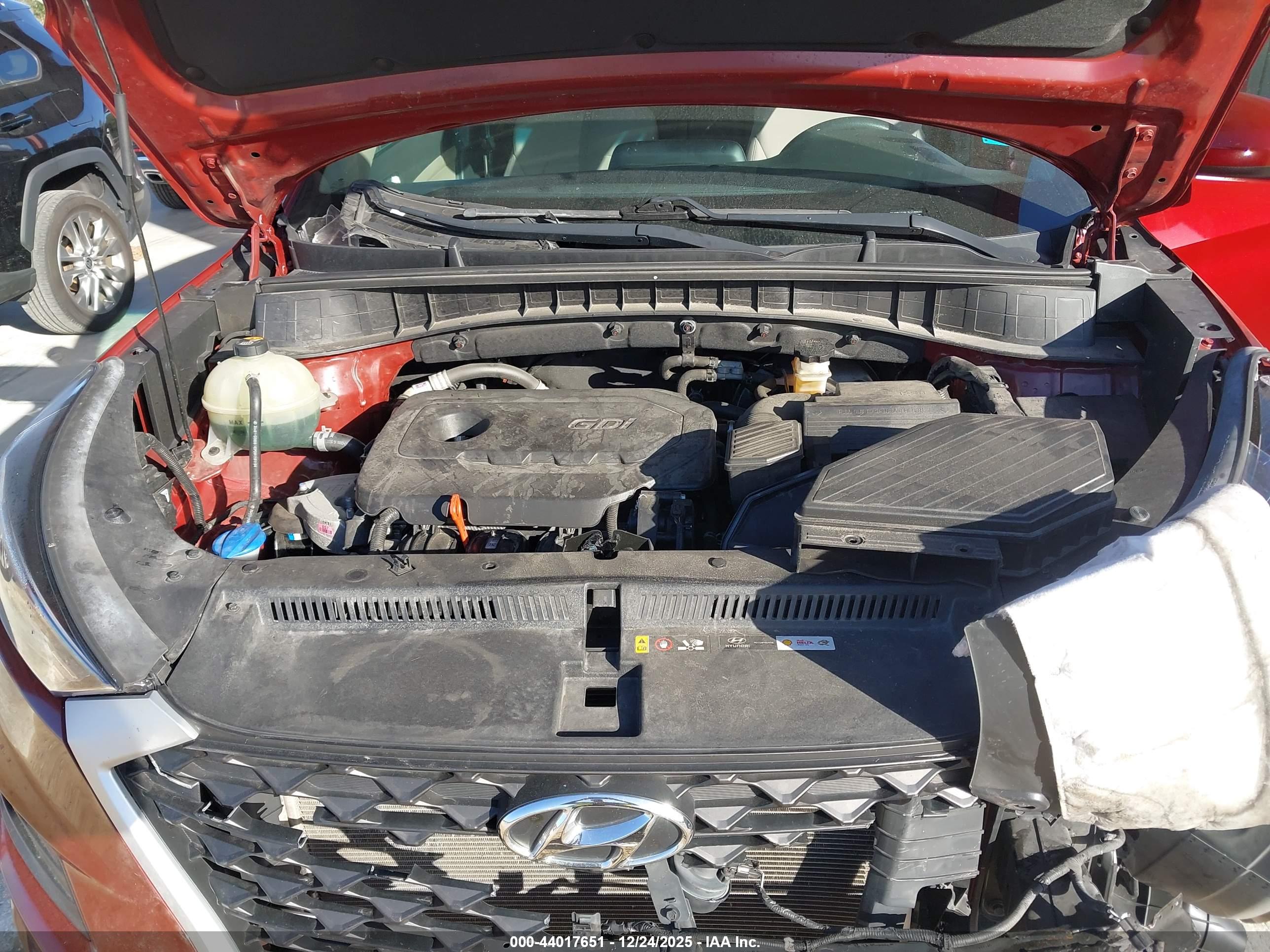 HYUNDAI TUCSON image 10