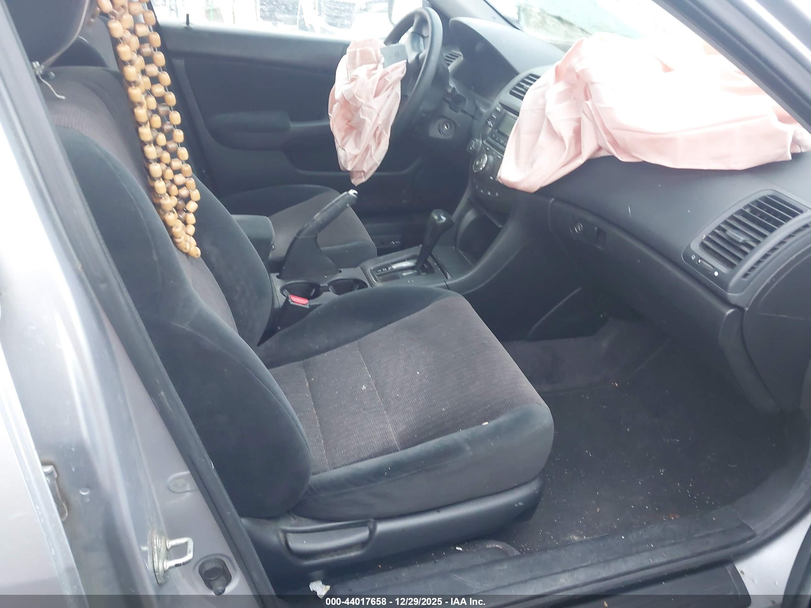 HONDA ACCORD image 5