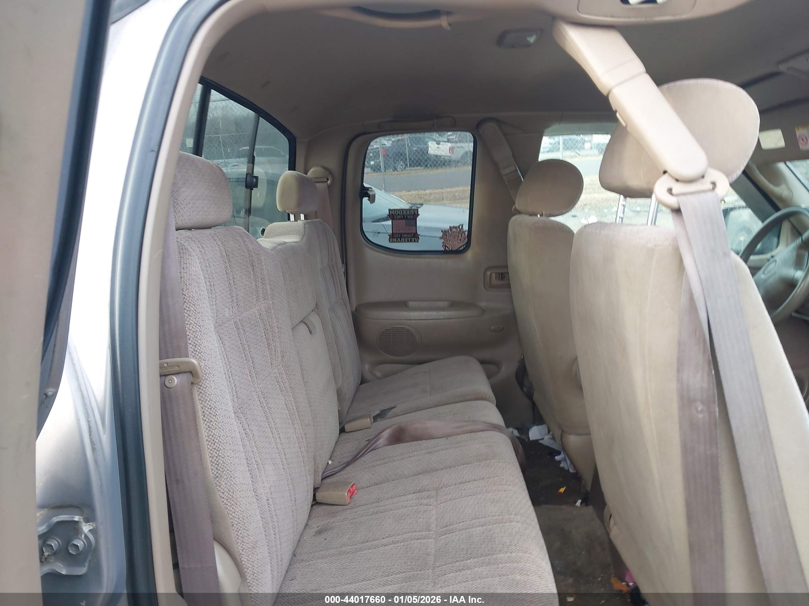 TOYOTA TUNDRA image 8