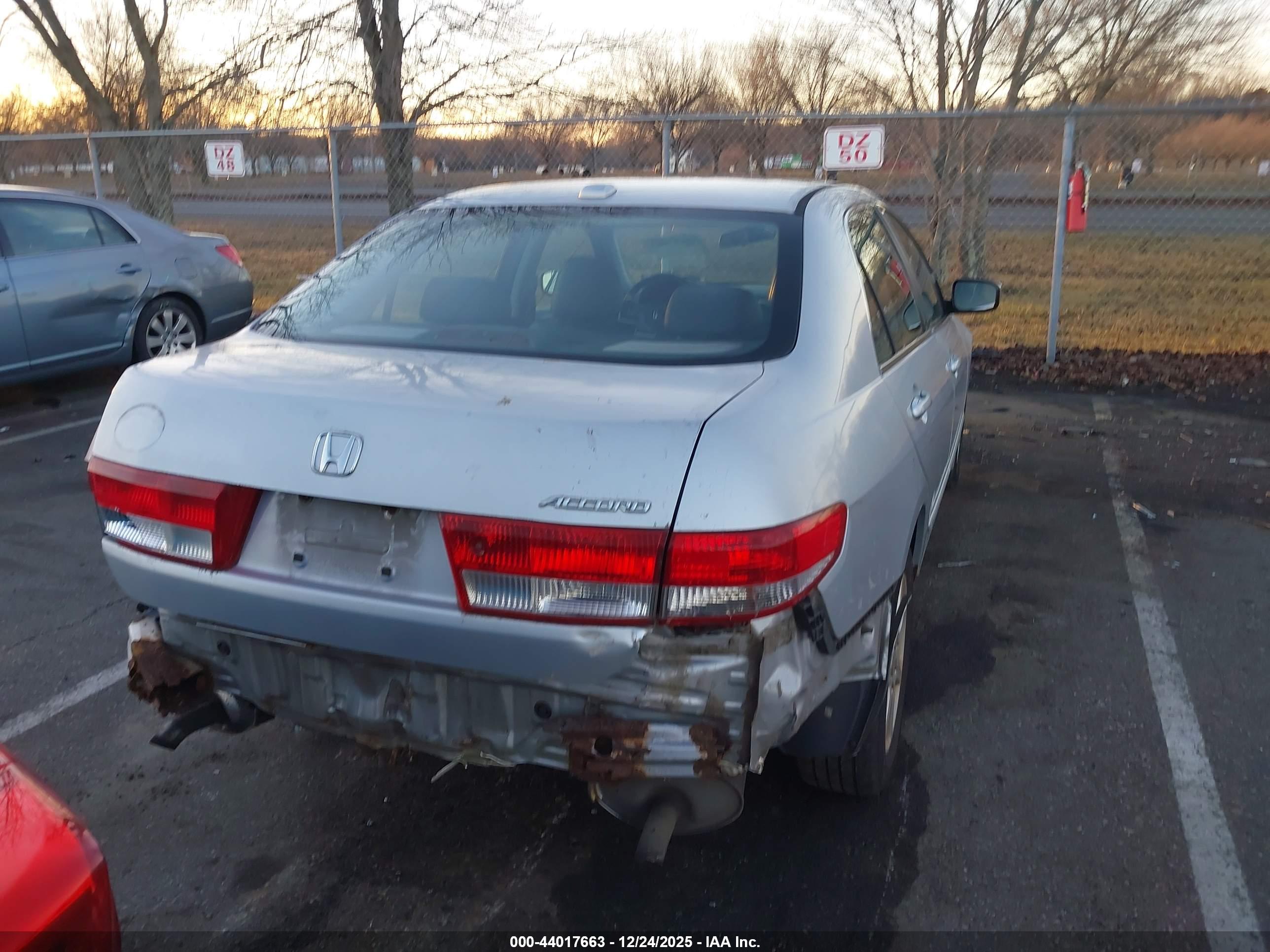 HONDA ACCORD image 4