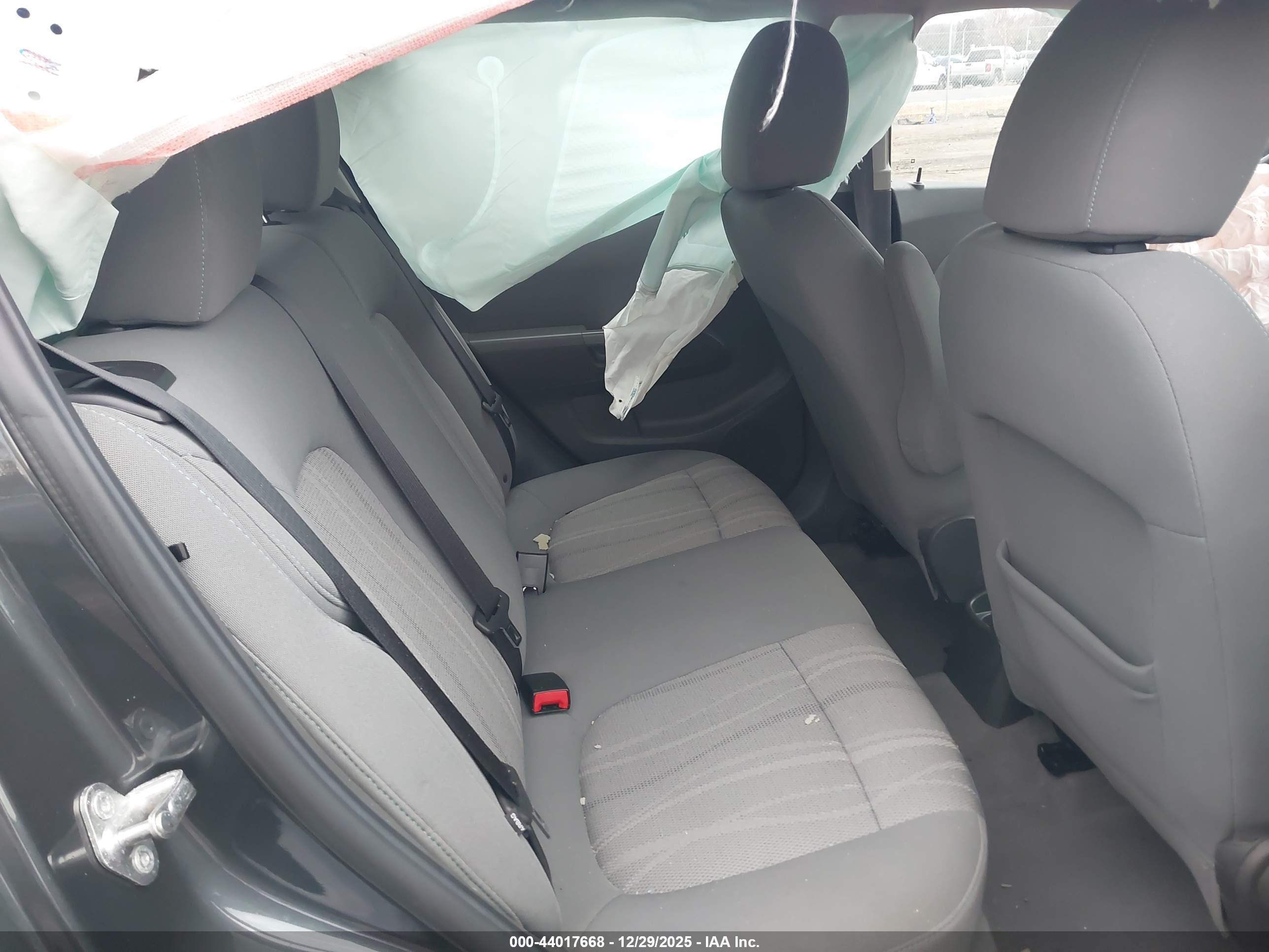 CHEVROLET SONIC image 8