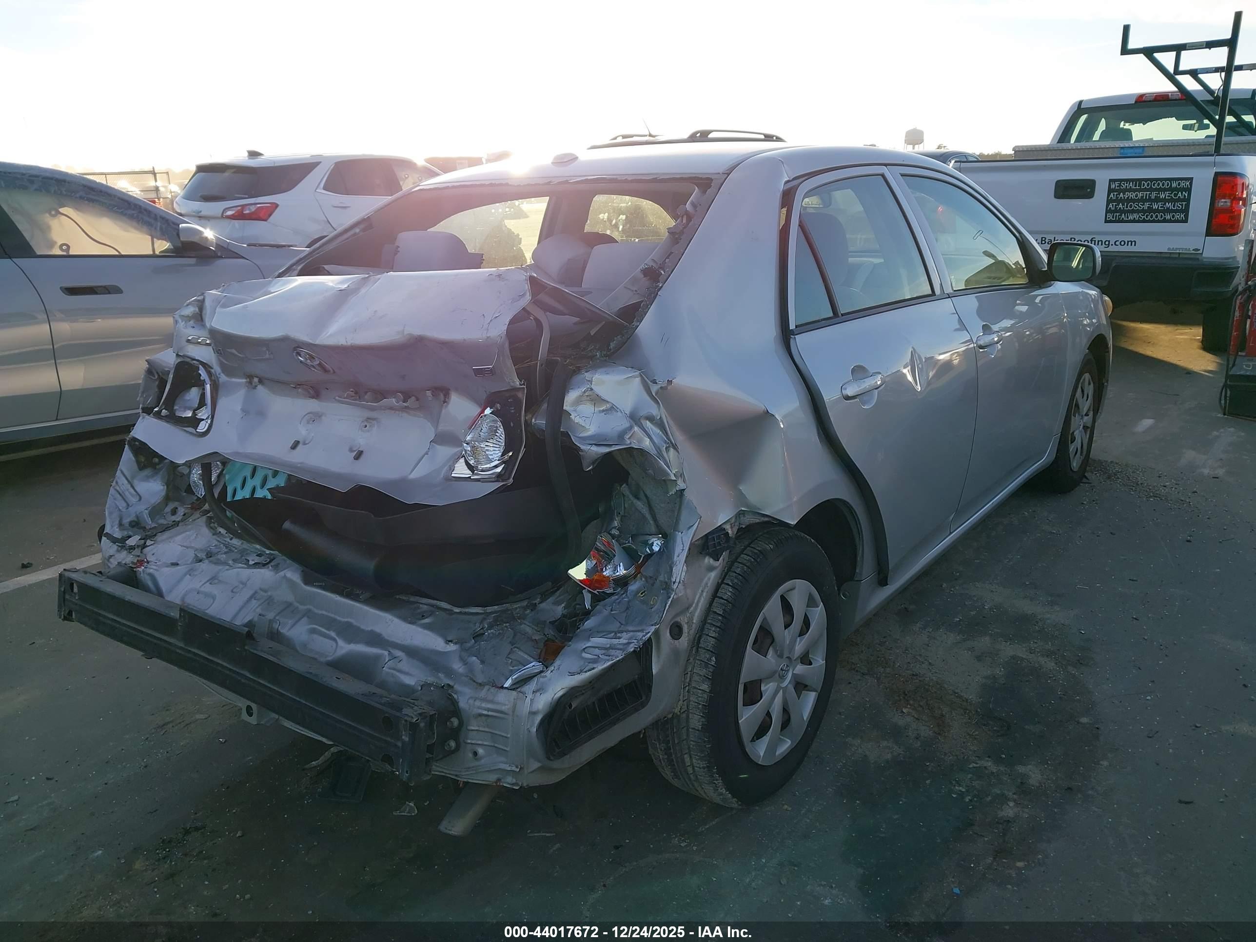 TOYOTA COROLLA image 4