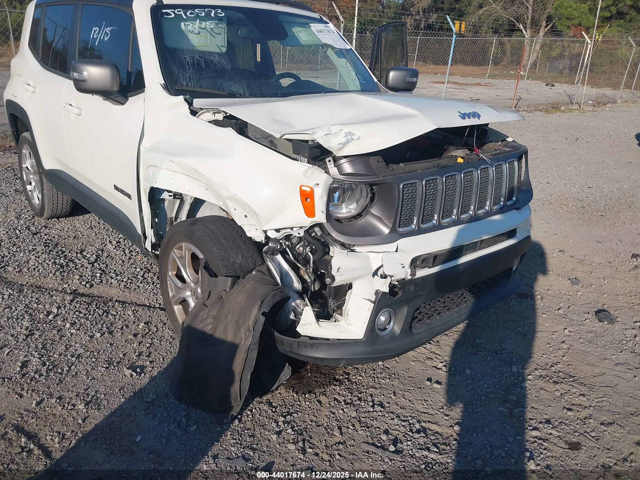 JEEP RENEGADE image 6