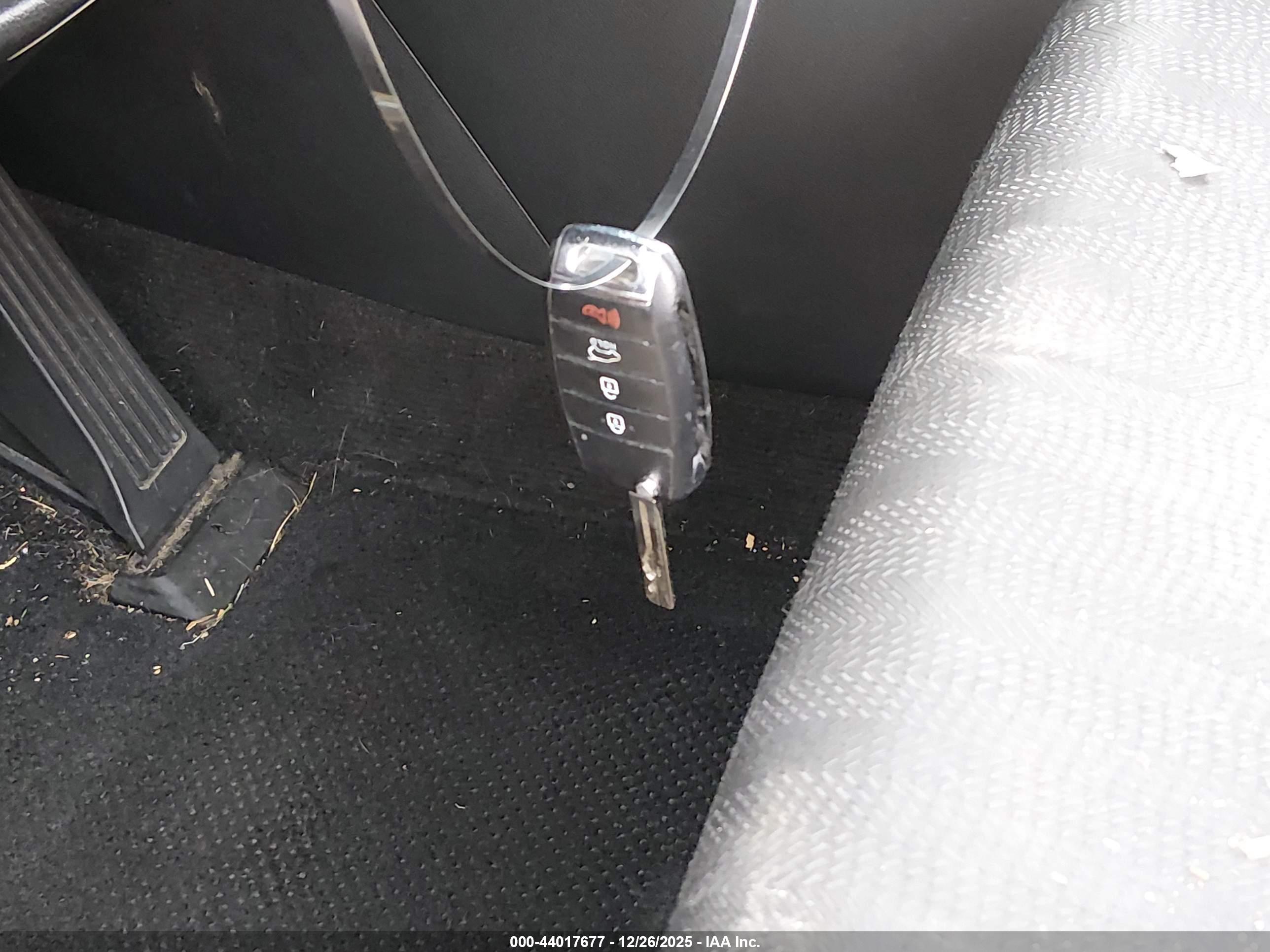 KIA SPORTAGE image 11