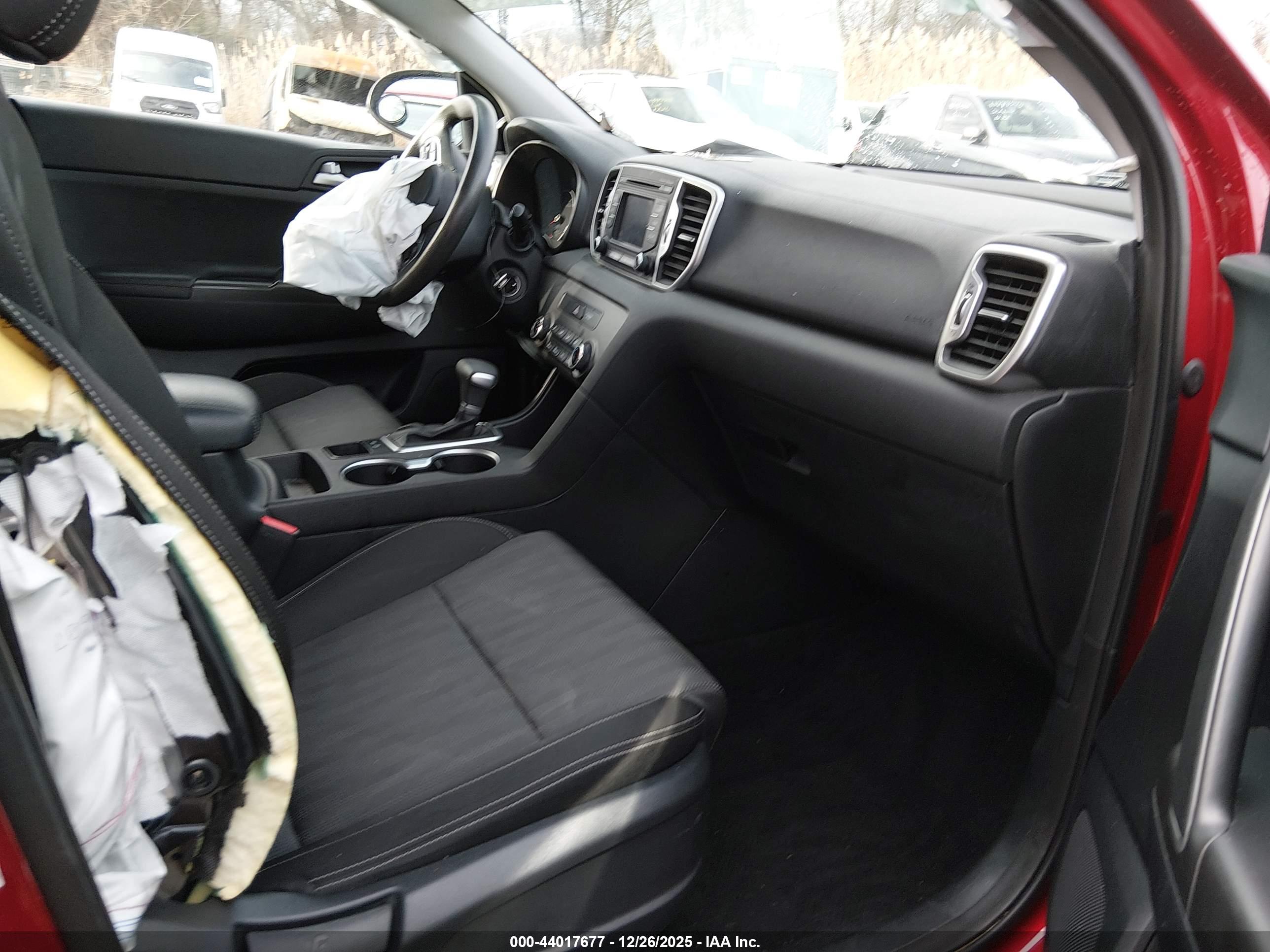 KIA SPORTAGE image 5