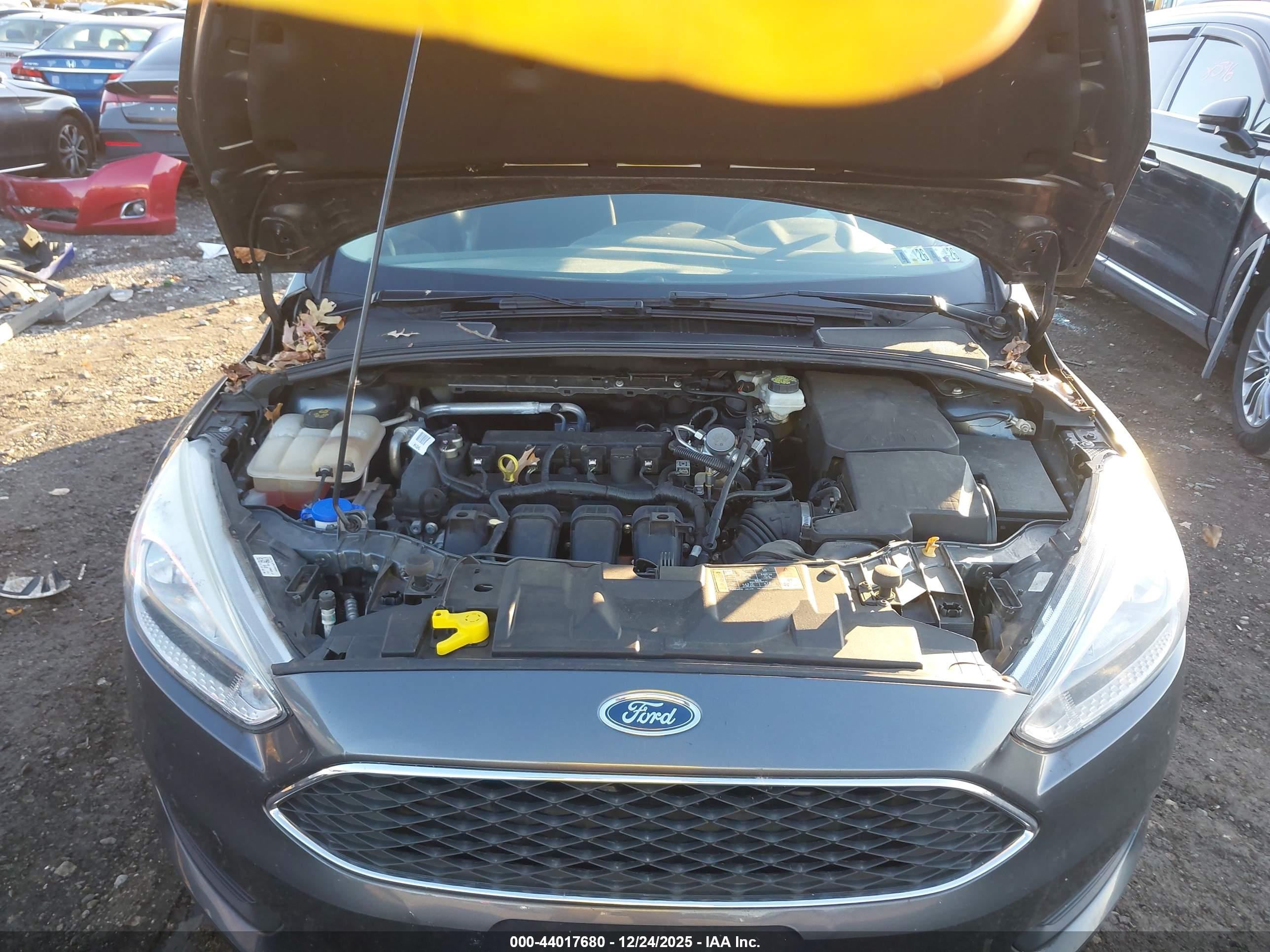 FORD FOCUS image 10