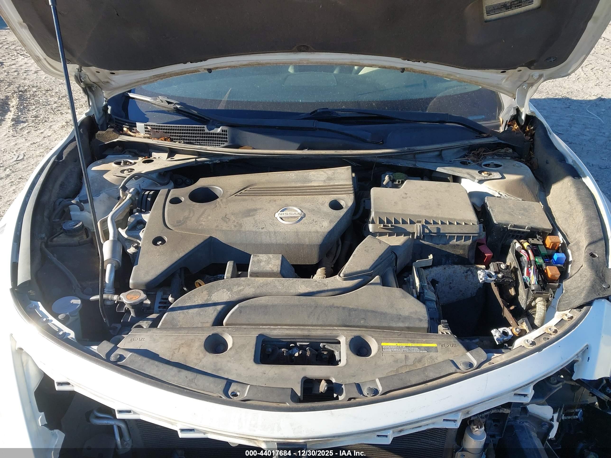NISSAN ALTIMA image 10