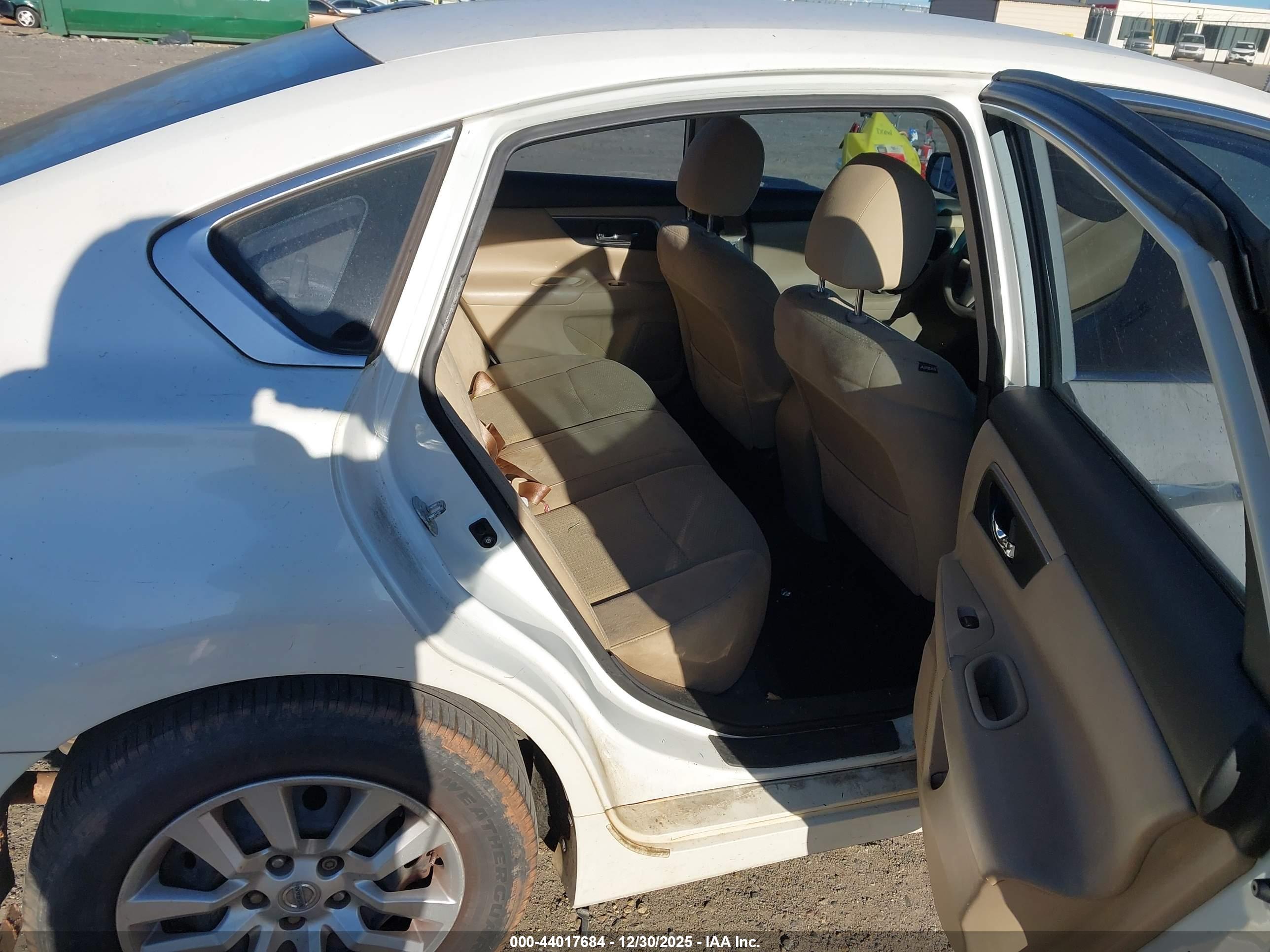 NISSAN ALTIMA image 8