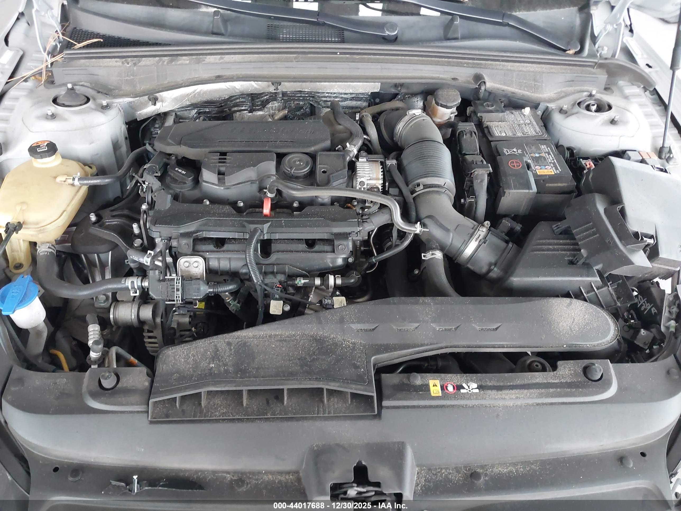 KIA K5 image 10